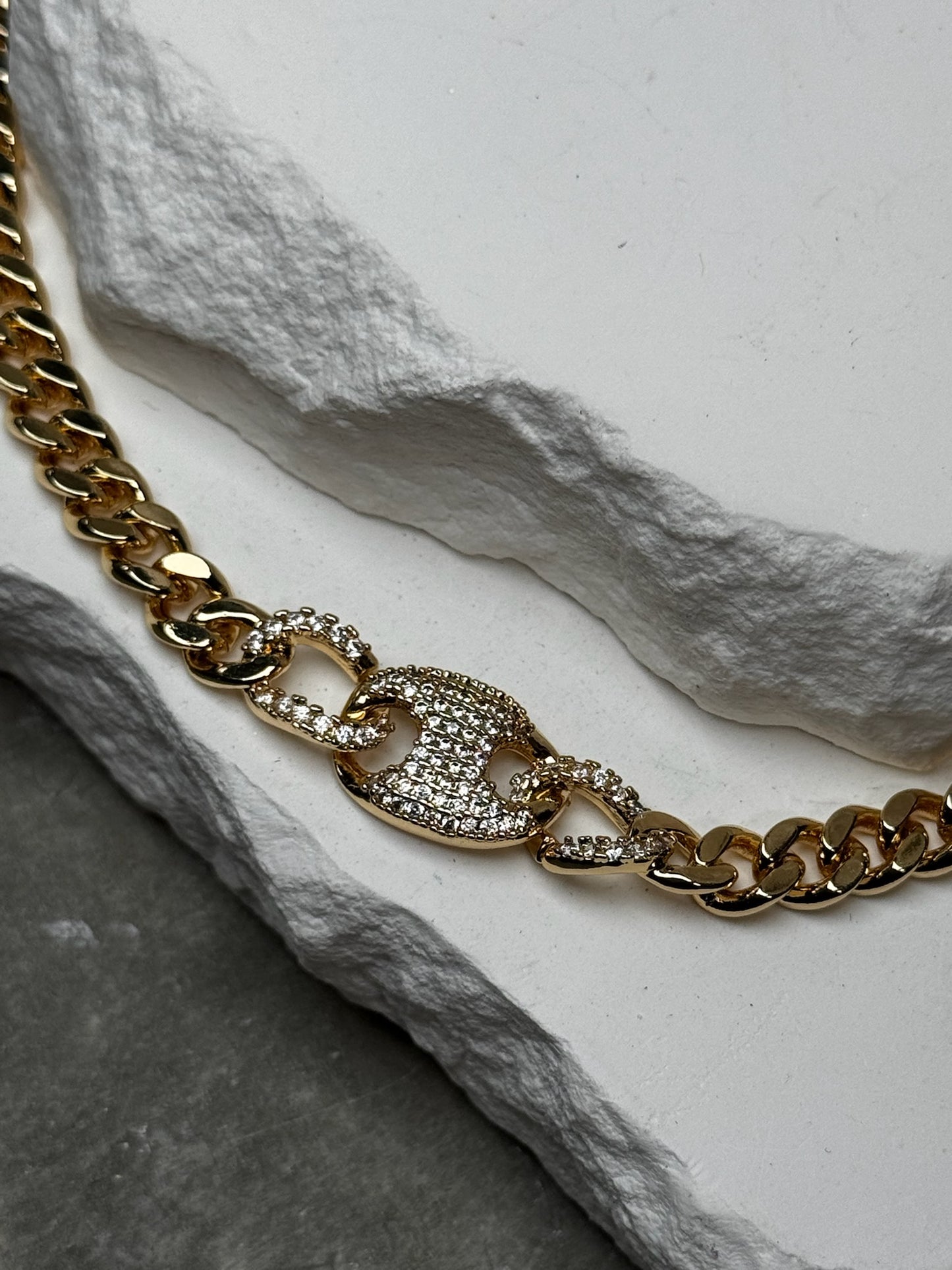Crystal Clasp Link Bracelet 7"
