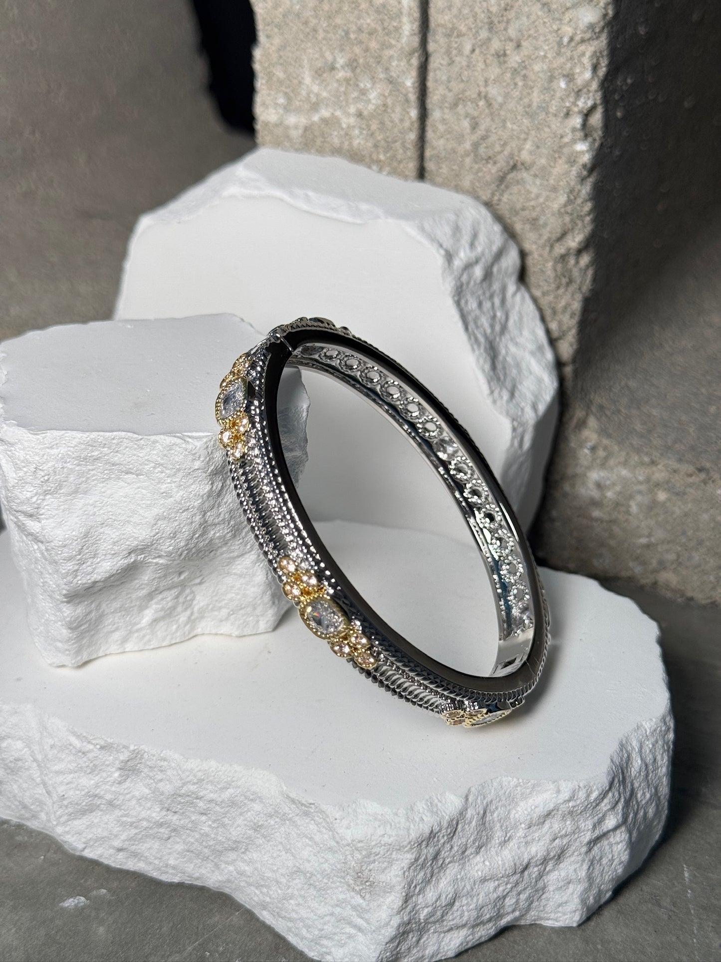 Envy Me Rhinestone Sparkle Bracelet 8"