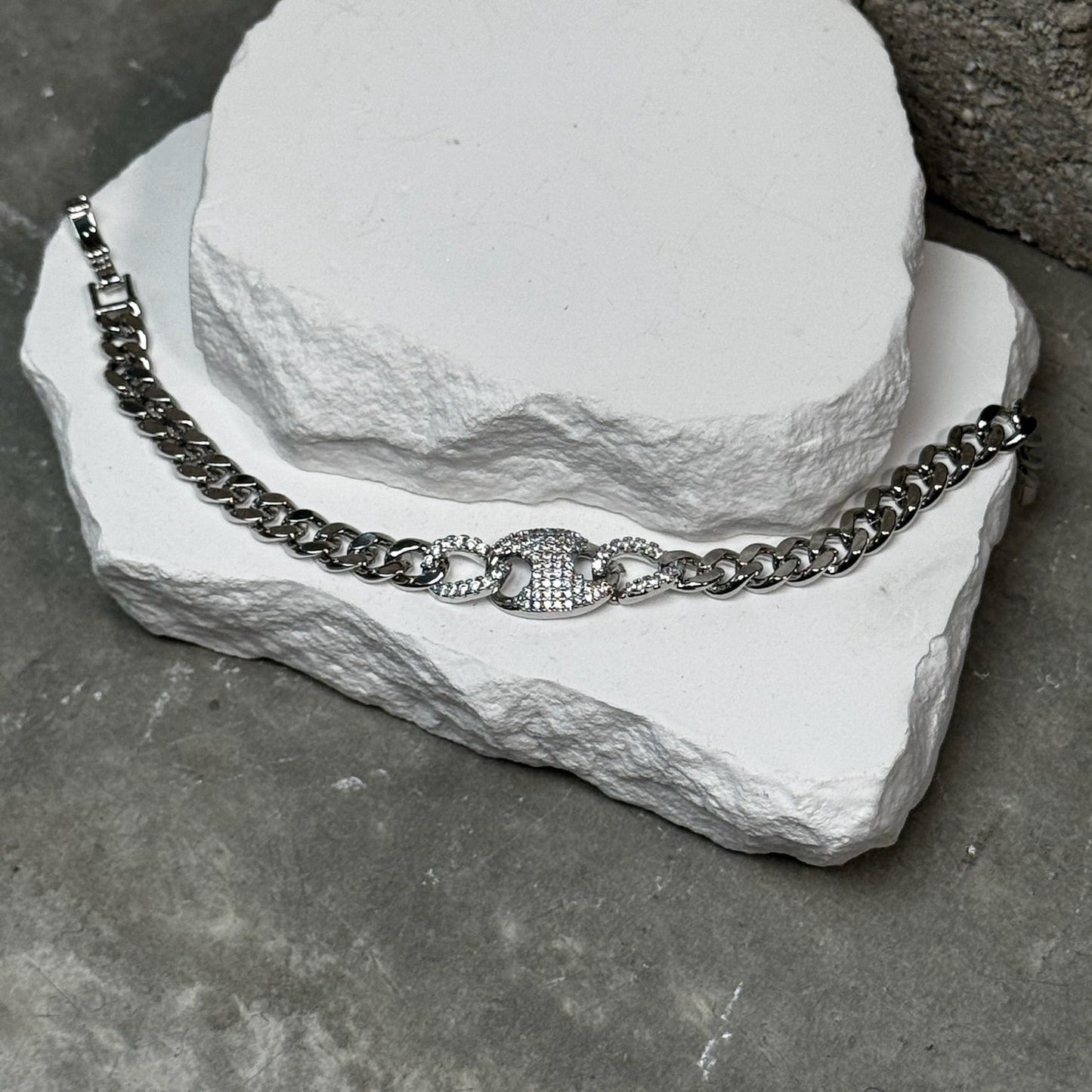 Crystal Clasp Link Bracelet 7"