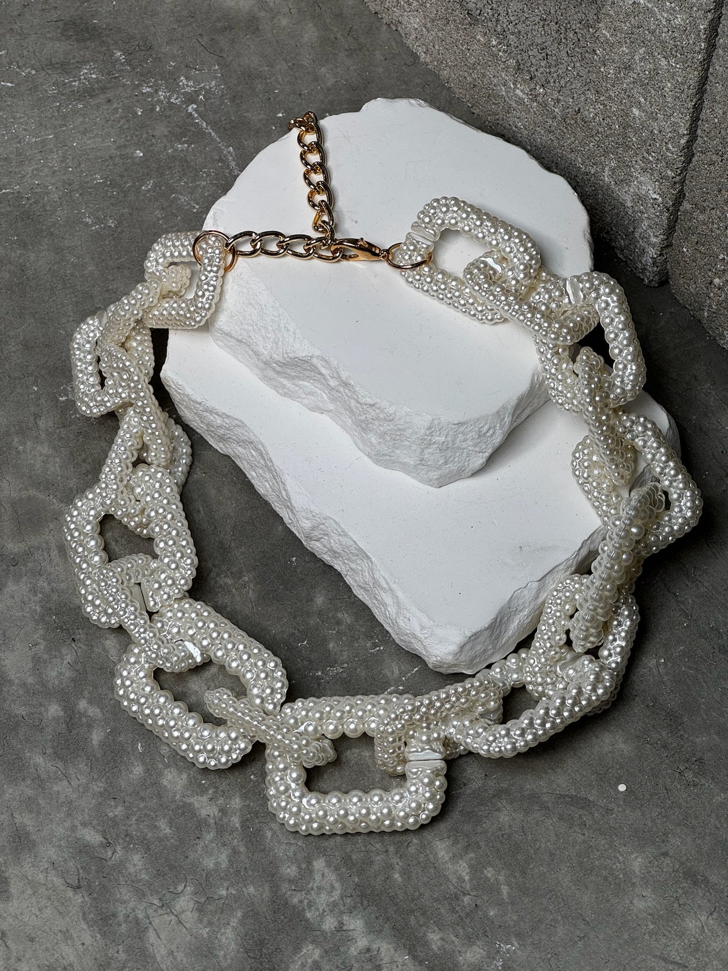 Bad Pearl Link Necklace 17" w/ Extender