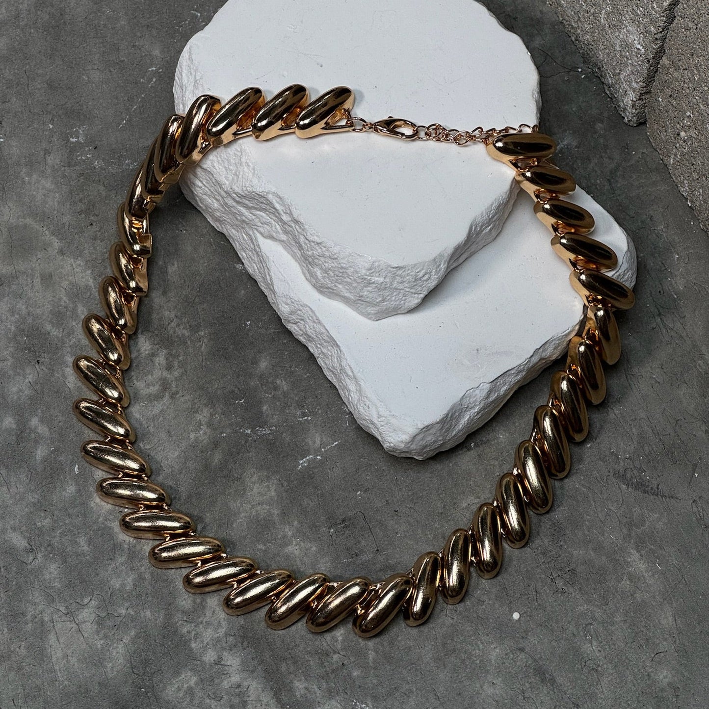 Vixen Layered Choker 17" w/ Extender