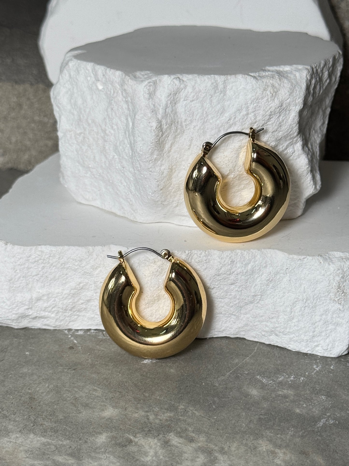 Micro Chunky Hoops