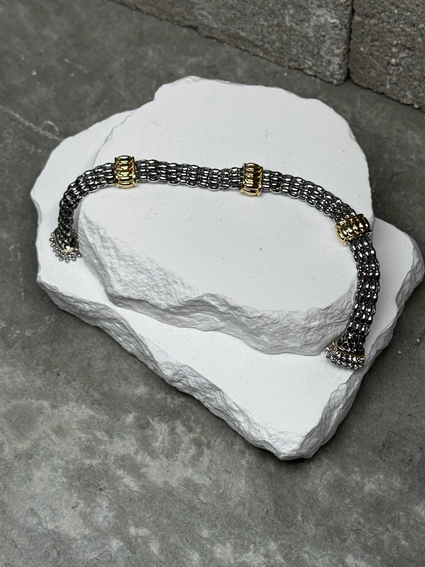Day Dream Mix Metal Magnetic Bracelet 7"