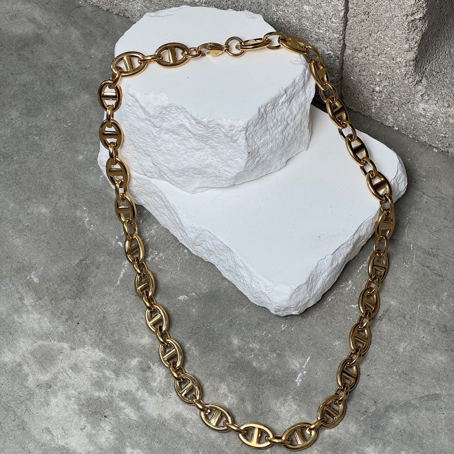 On Brand Linked Necklace 19"