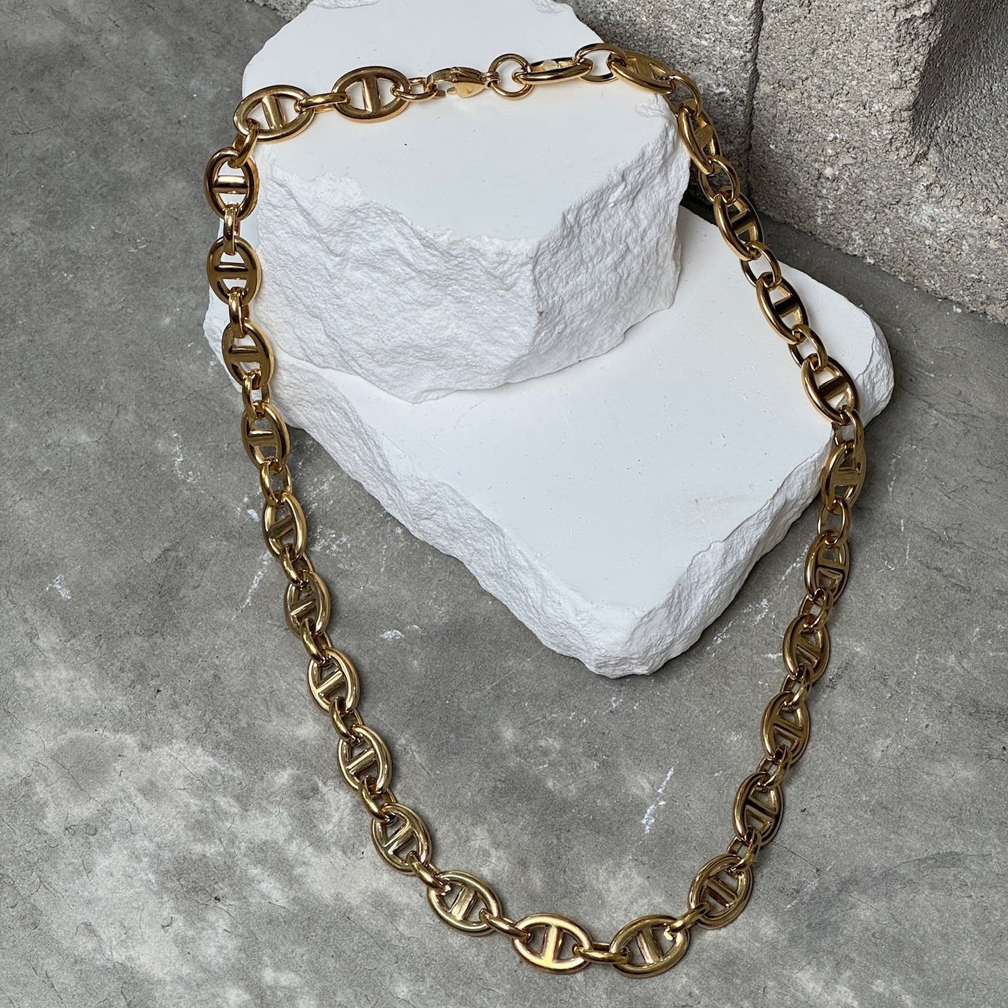 On Brand Linked Necklace 19"