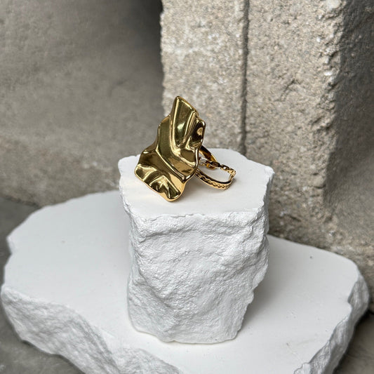 Wavy Edge Adjustable Ring Up To Size 10