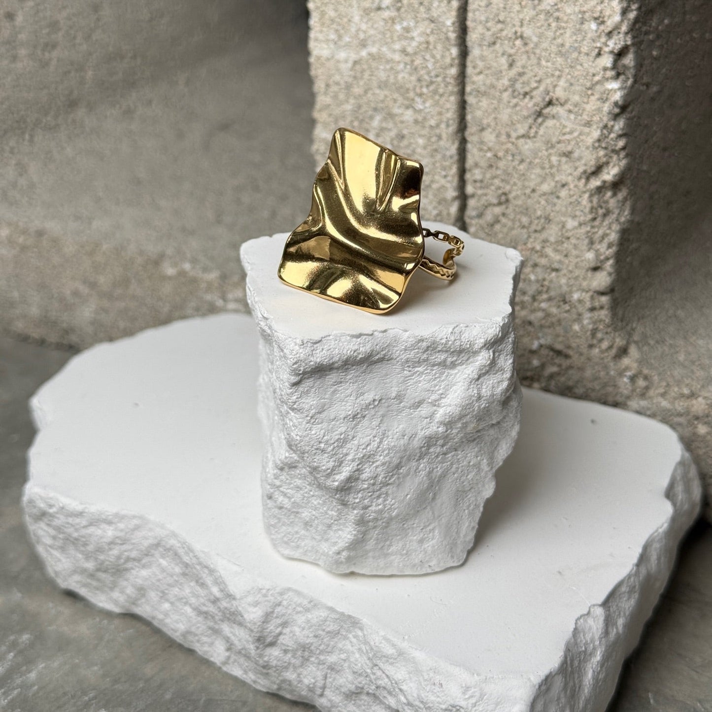 Wavy Edge Adjustable Ring Up To Size 10