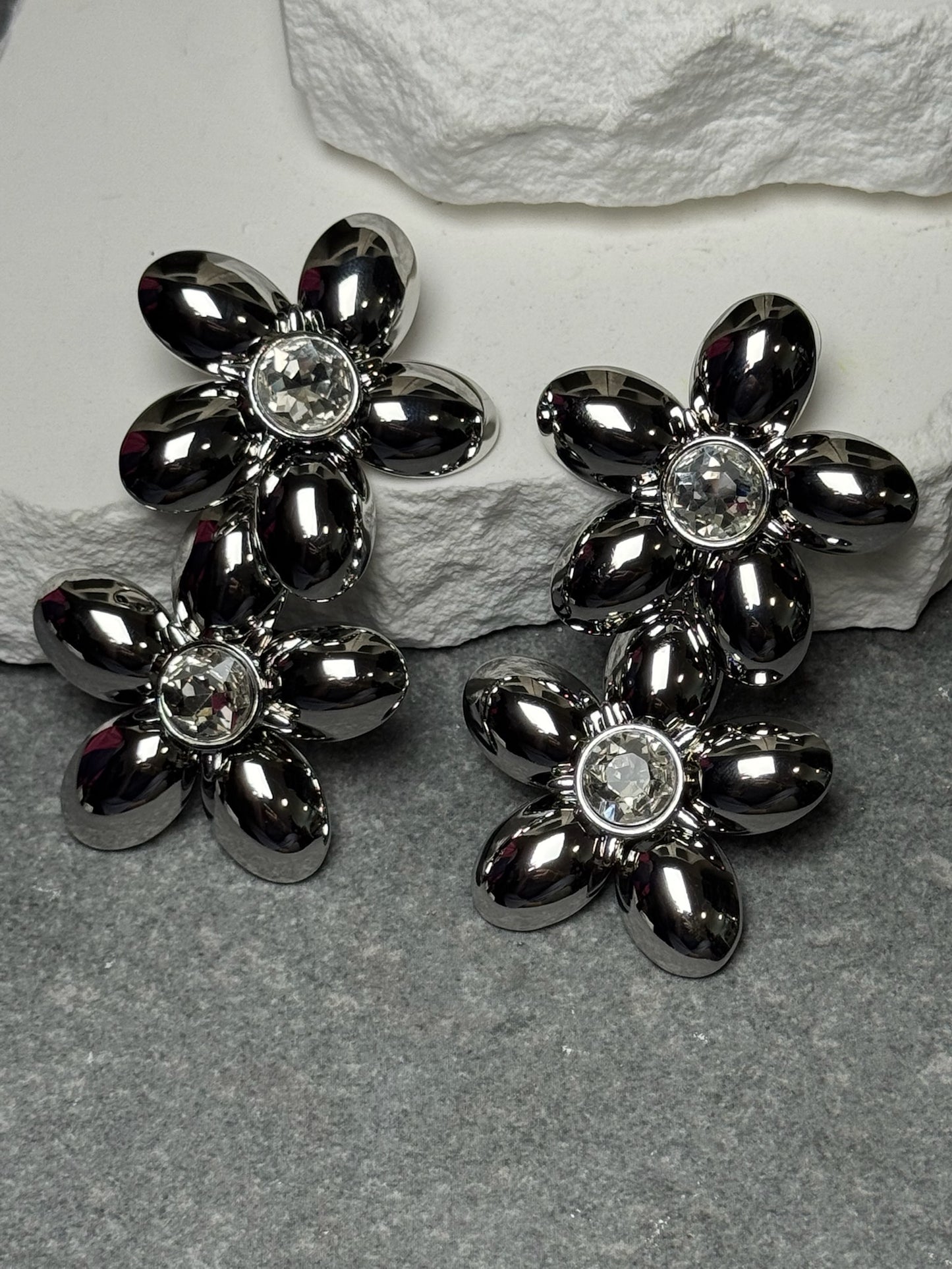 Shine Language Layered Flower Earrings