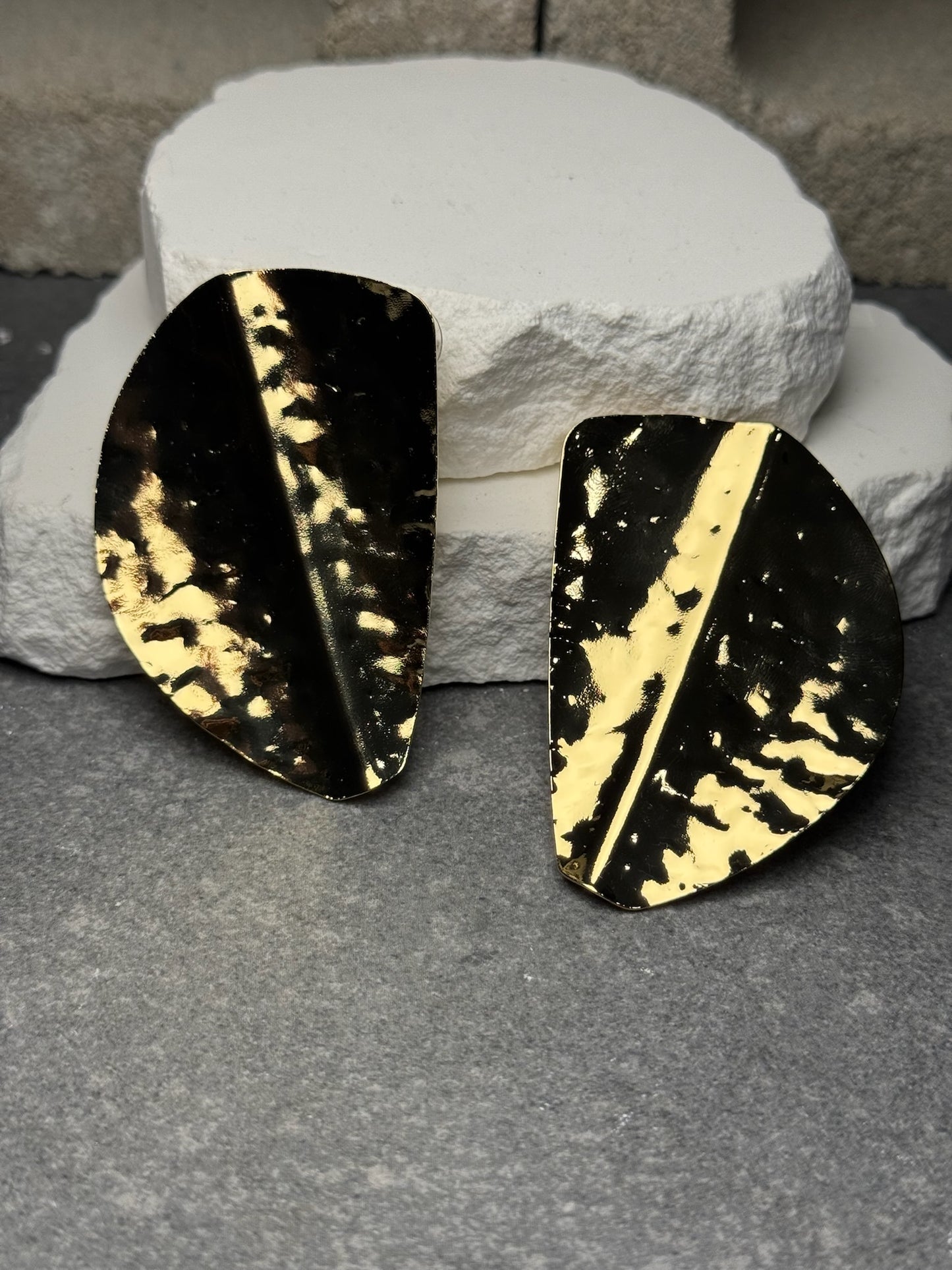 Focus On Me Stud Earrings