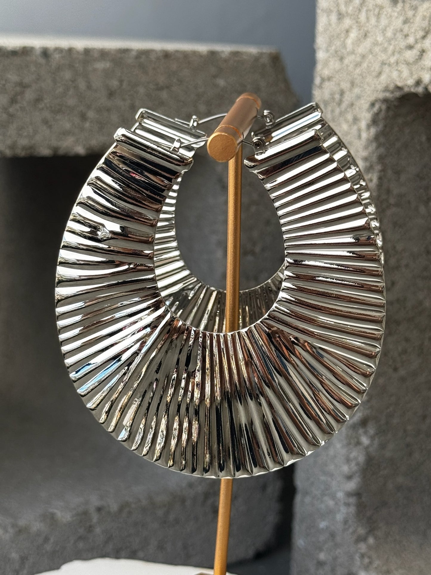 Resort Mode Oversized Hoop Earrings