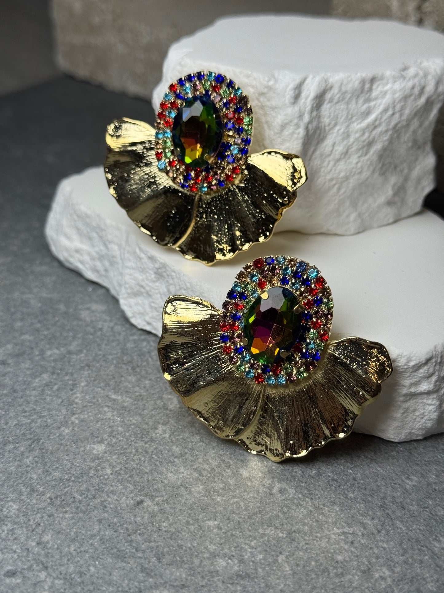 Queen Radiance Fan Earrings