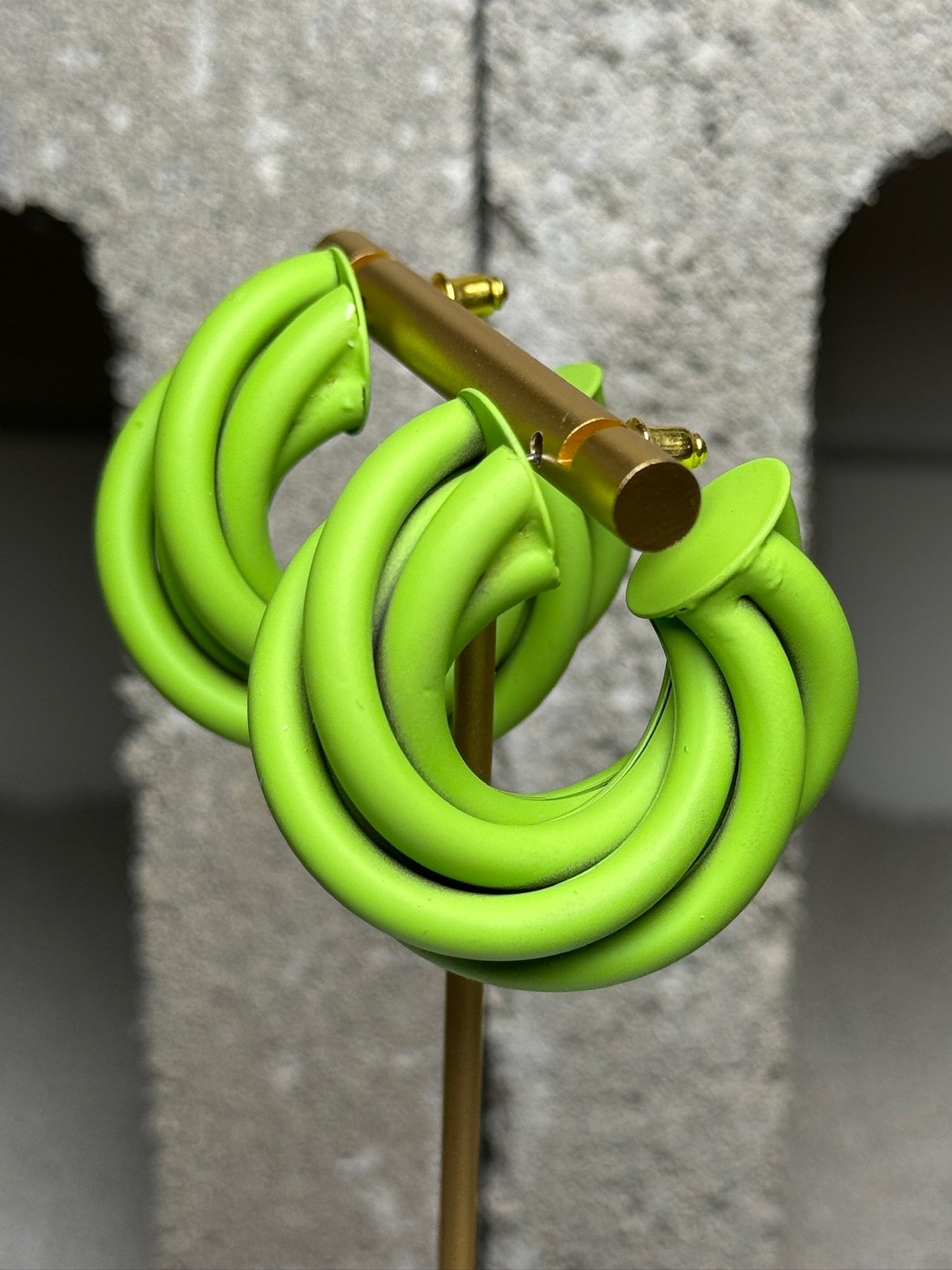 Zesty Swirl Hoop Earrings