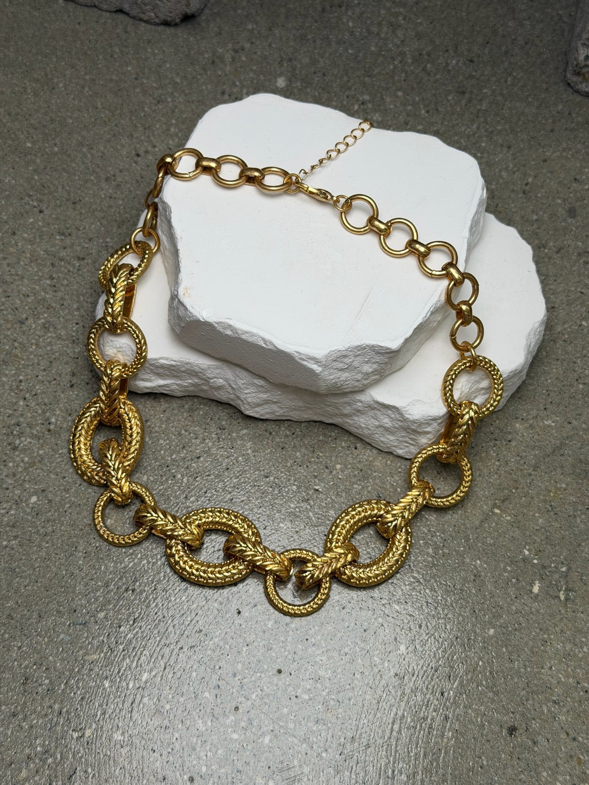 The Socialite Link Necklace 19"