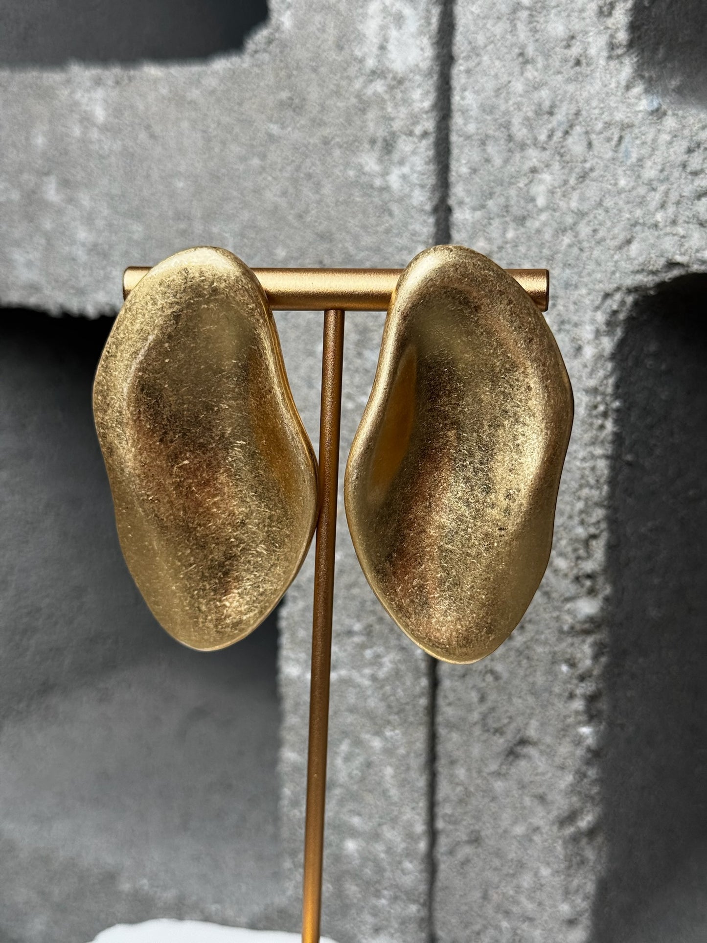 Swipe Right Stud Earrings