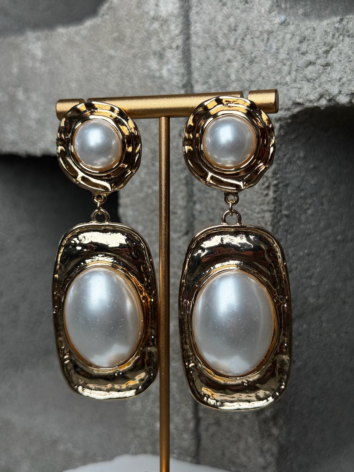 Glow Off Pearl Layered Earrings