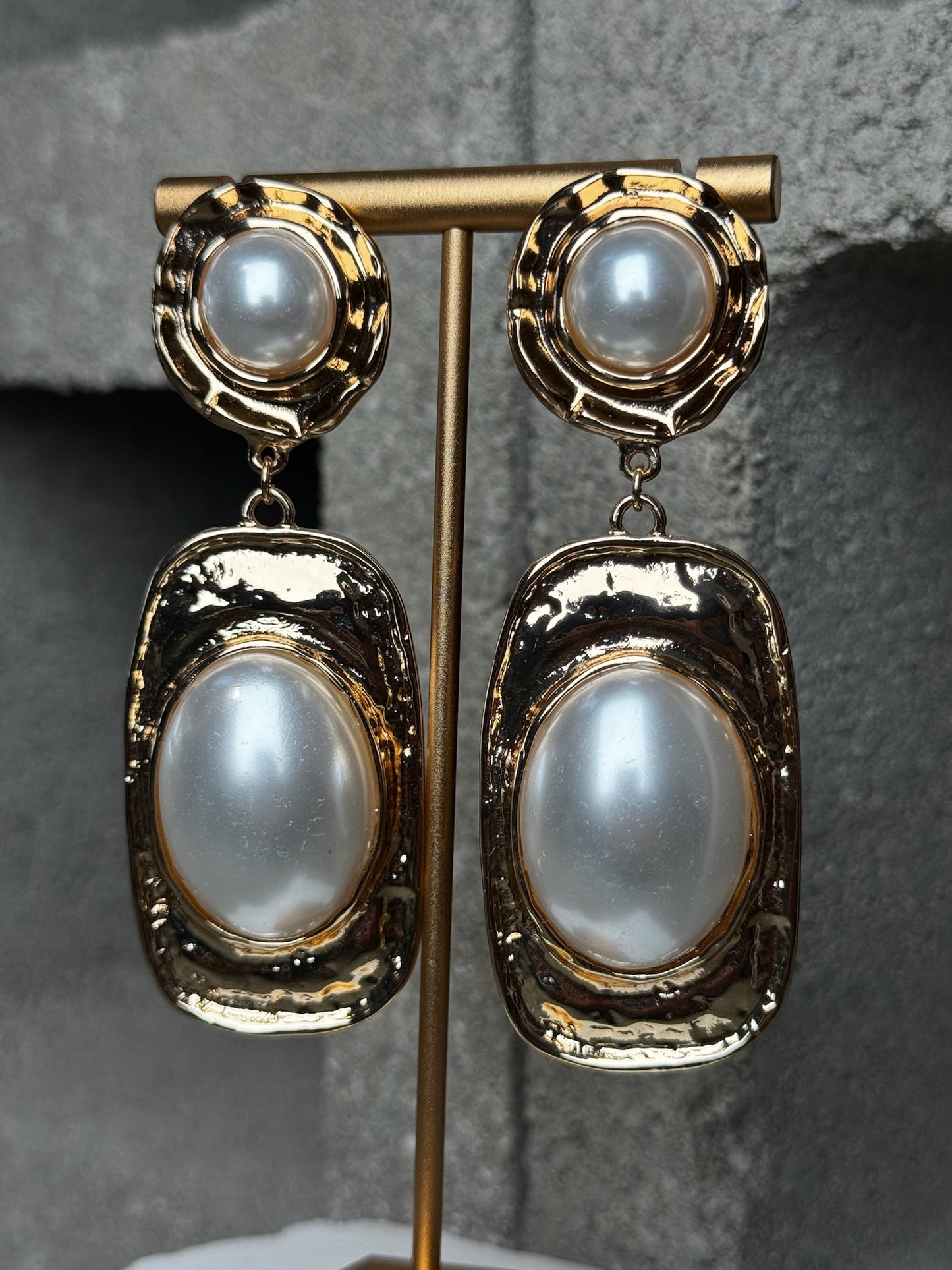 Glow Off Pearl Layered Earrings