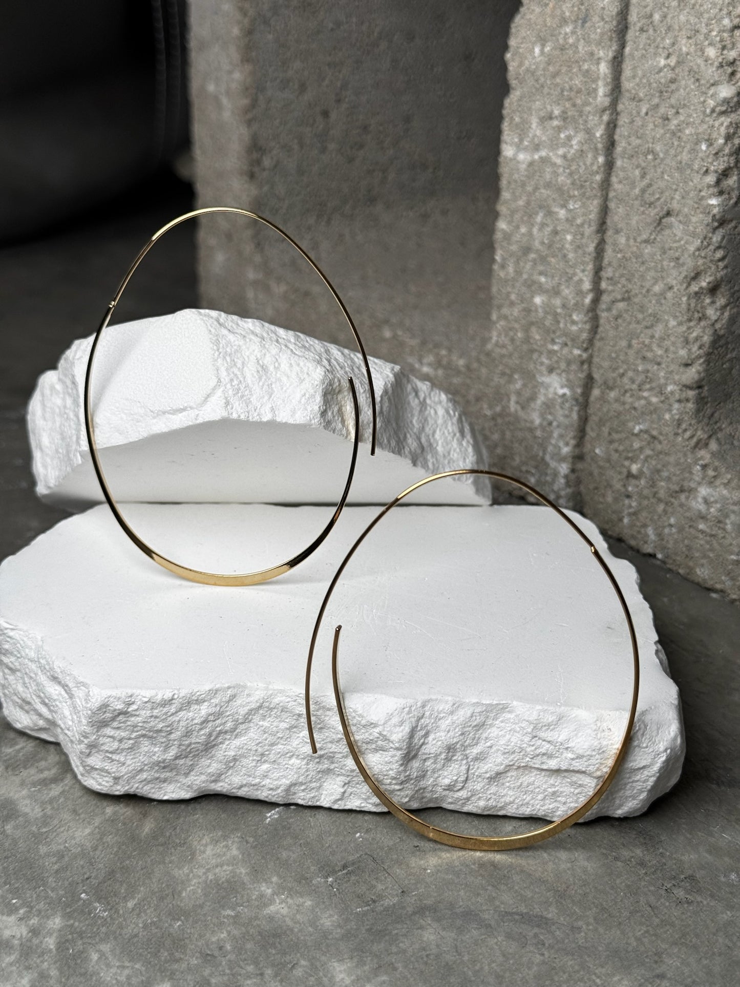 On & On Thin Oval Hoop Earring