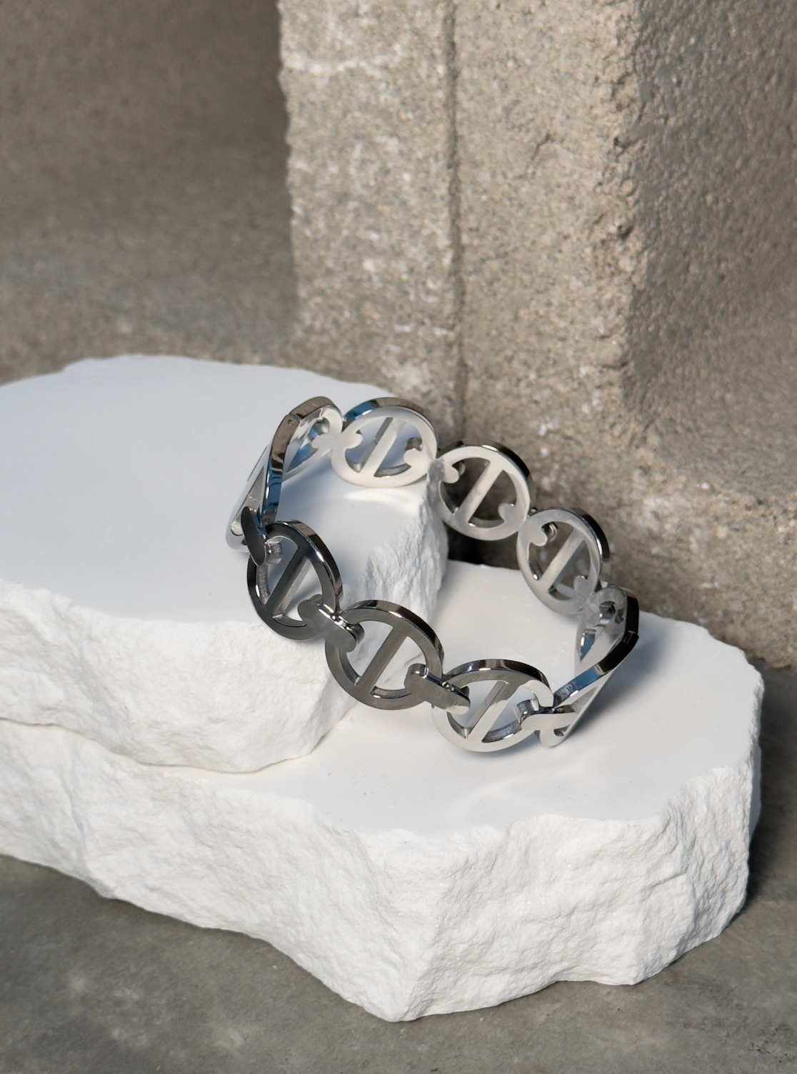 The E Custom Layer Bracelet 7.5"