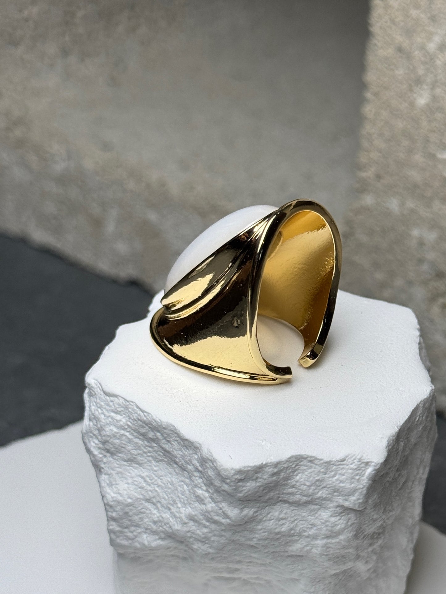 Majesty Mood Cuff Ring Size 8