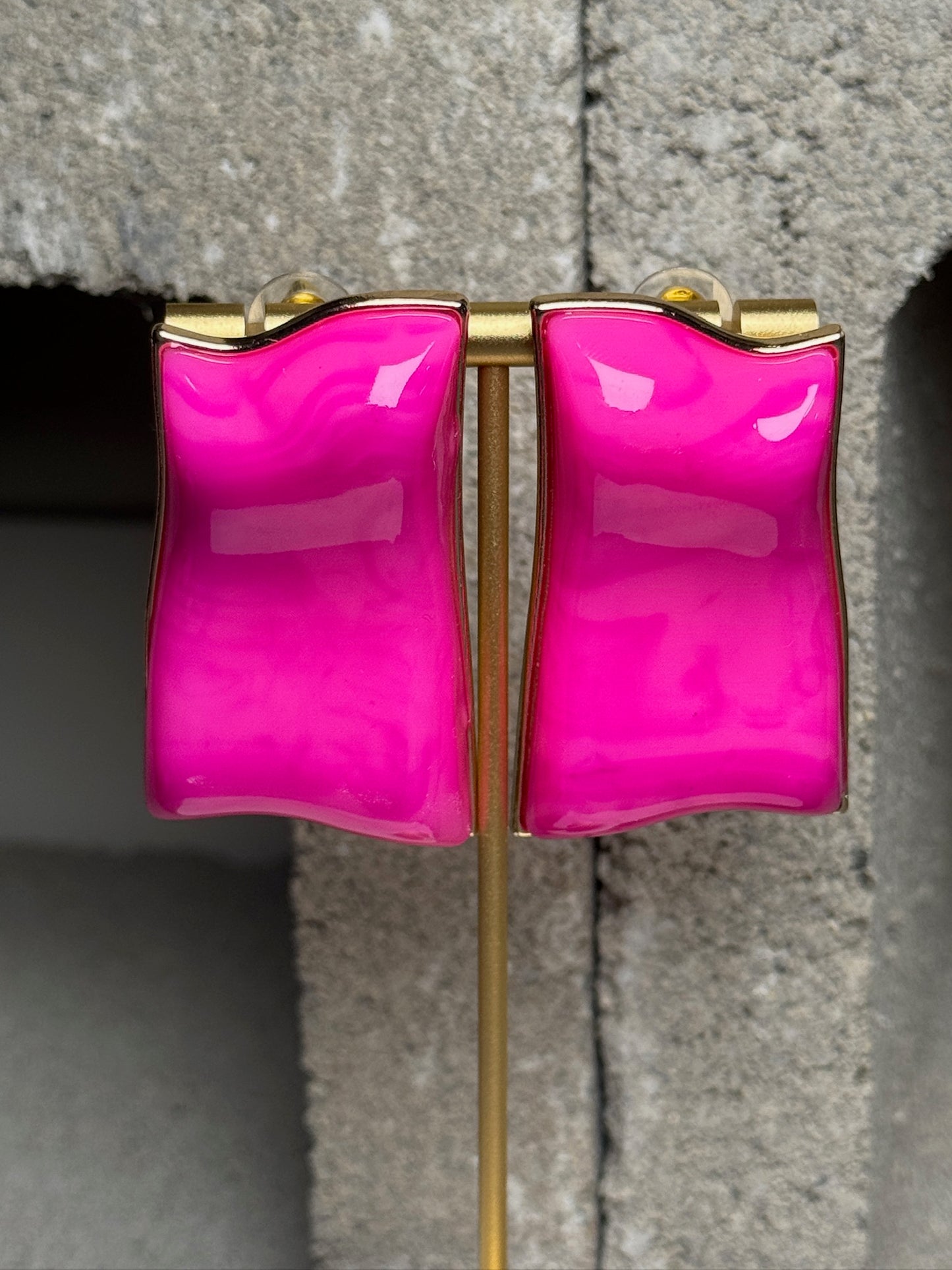 Flash Wave Stud Earrings
