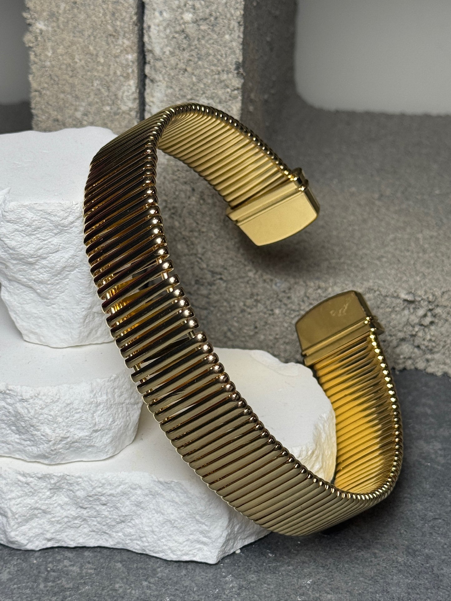 Worth It Ribbed Choker 14.5"