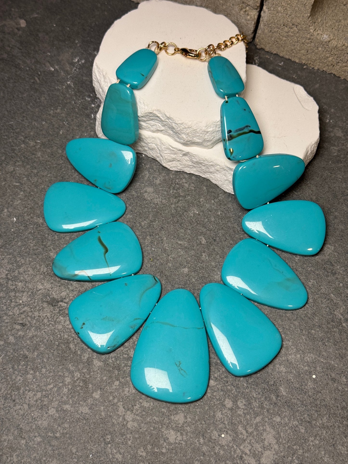 Blue Lagoon Stone Necklace 22"