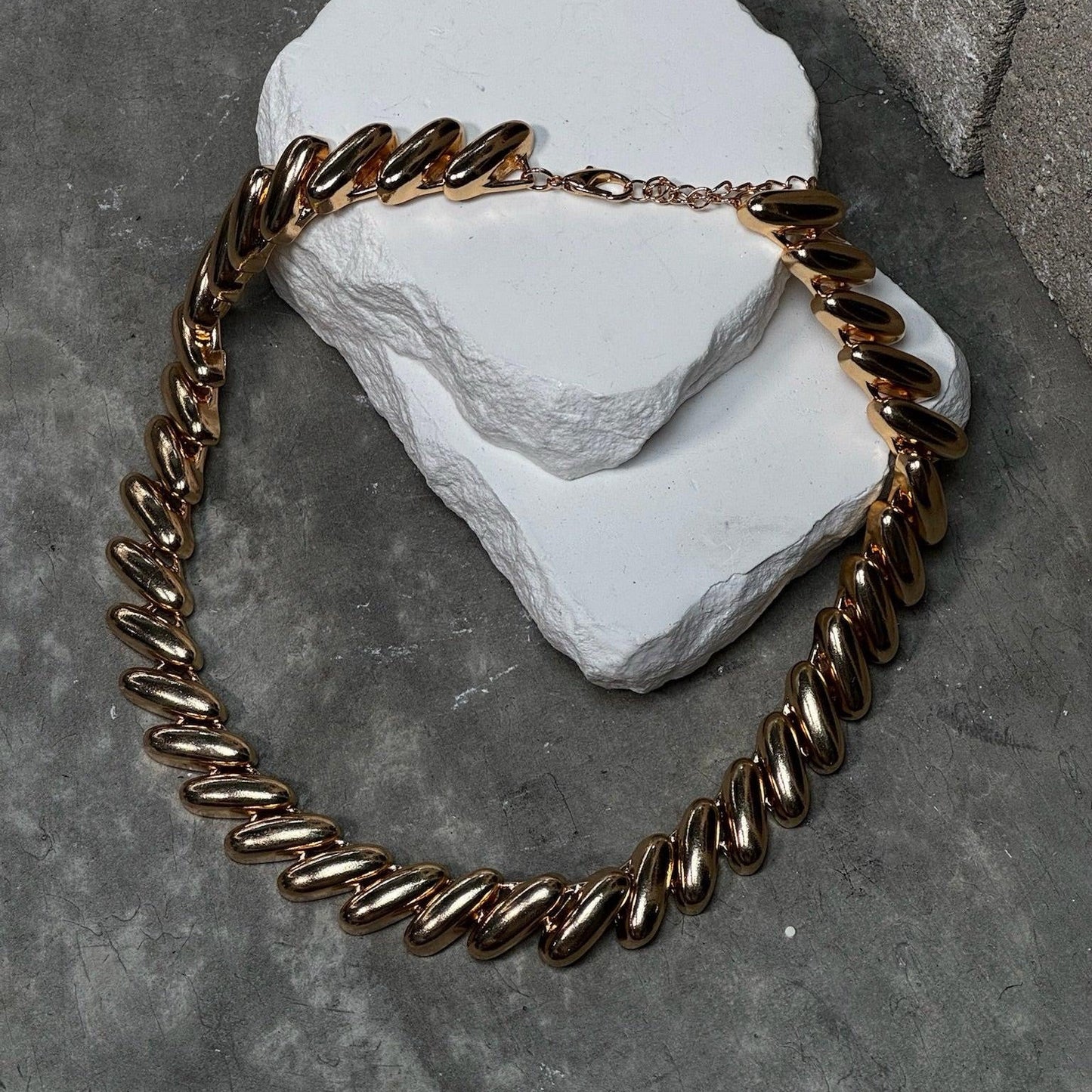 Vixen Layered Choker 17" w/ Extender
