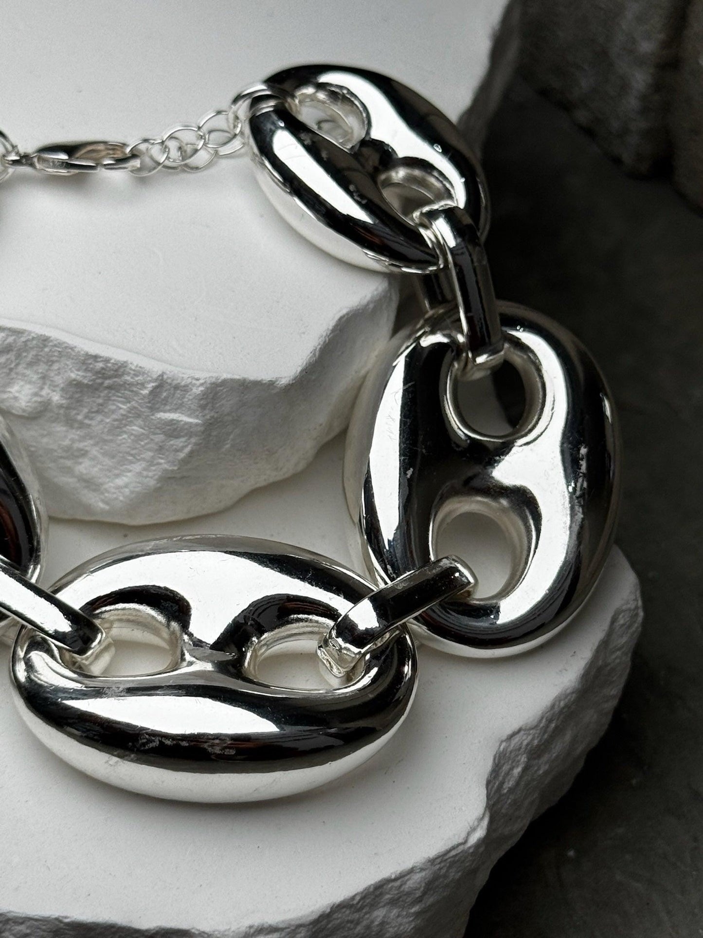 Jumbo Bottle Cap Link Bracelet 7"