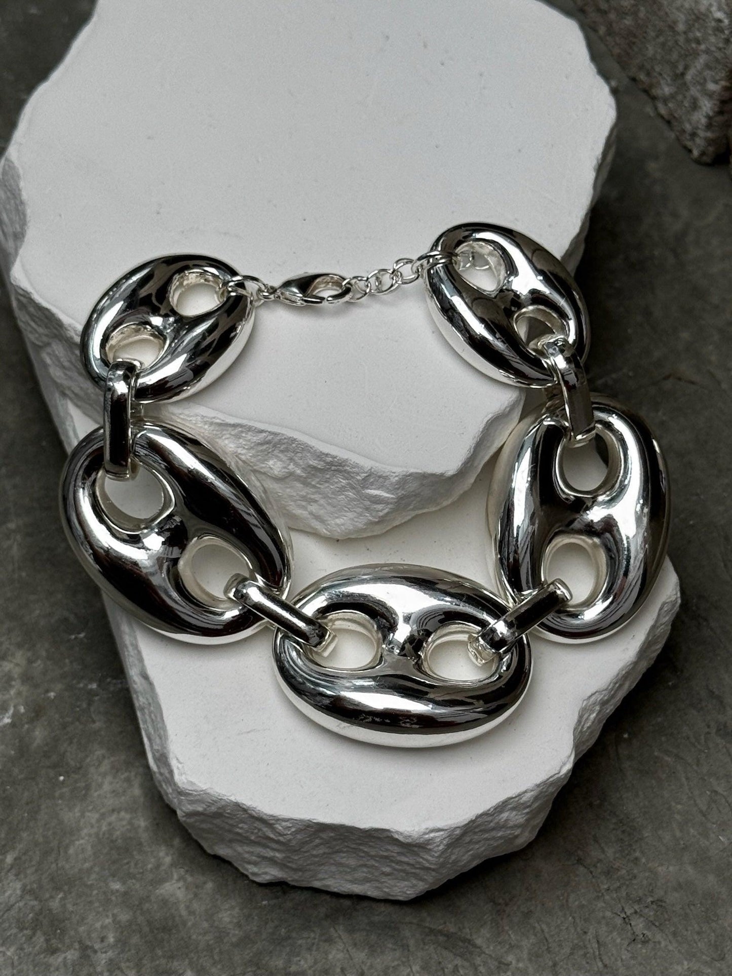Jumbo Bottle Cap Link Bracelet 7"