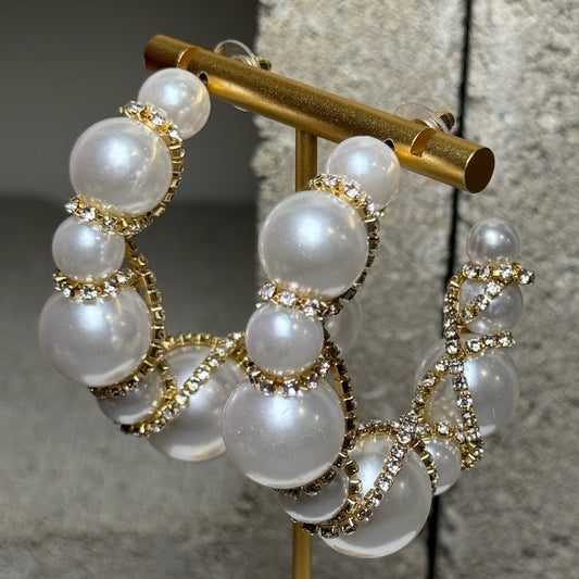 Keep It Cute Pearl Hoop Earrings