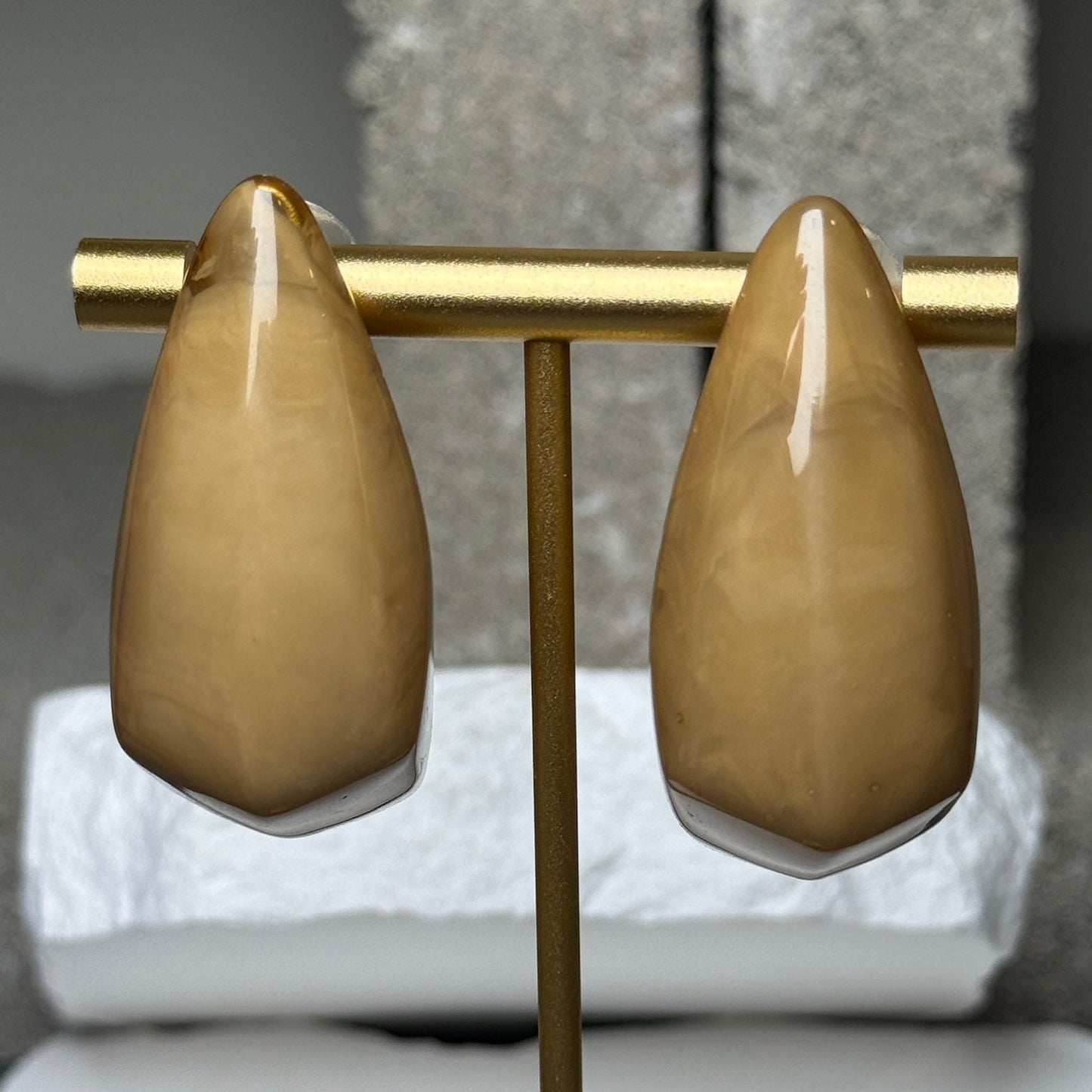 Day Trip Curve Stud Earring