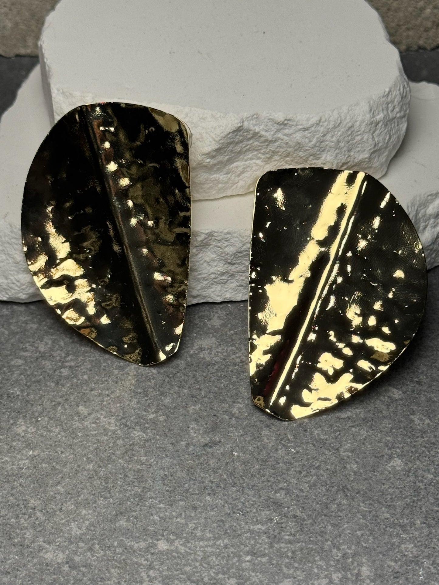 Focus On Me Stud Earrings