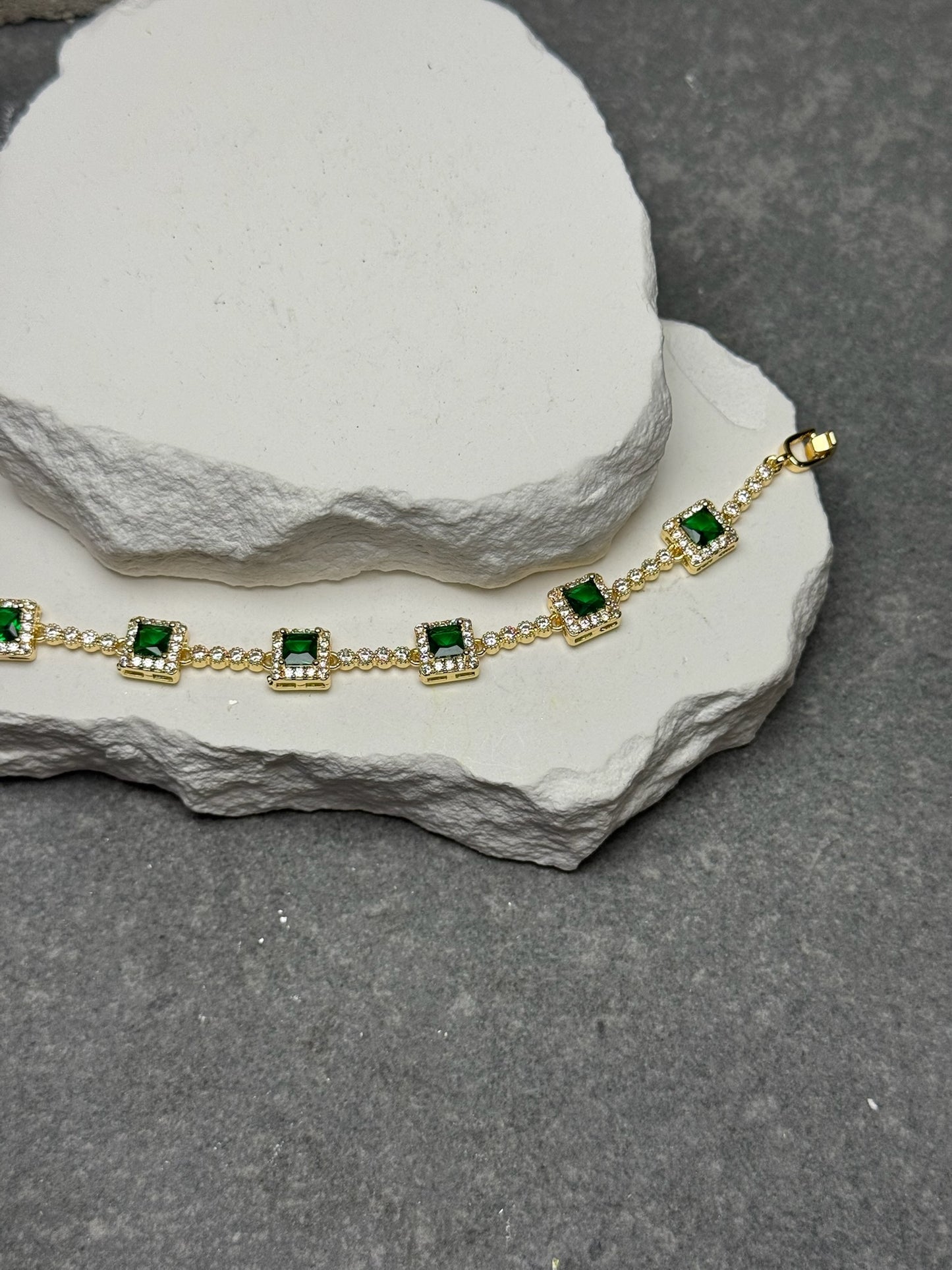 Top Tier Tennis Bracelet 7.5"