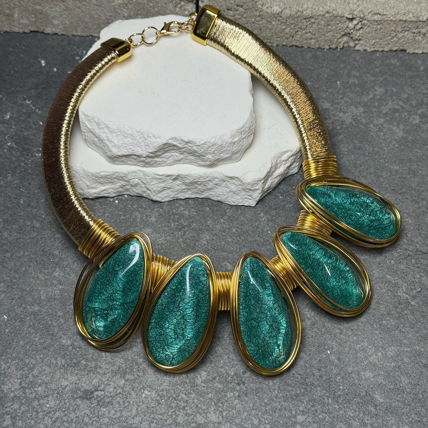 Resort Royalty Necklace 22.5”