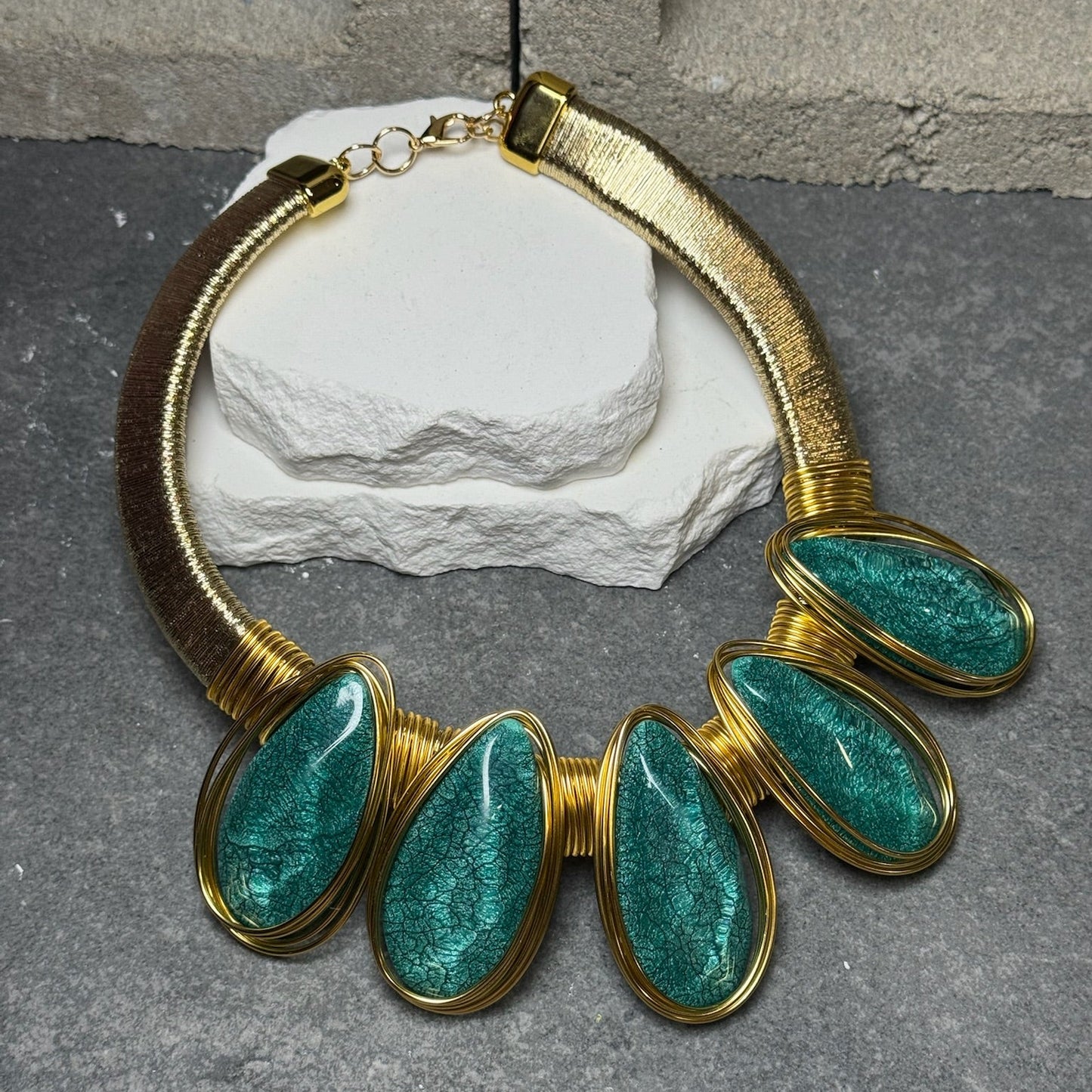 Resort Royalty Necklace 22.5”