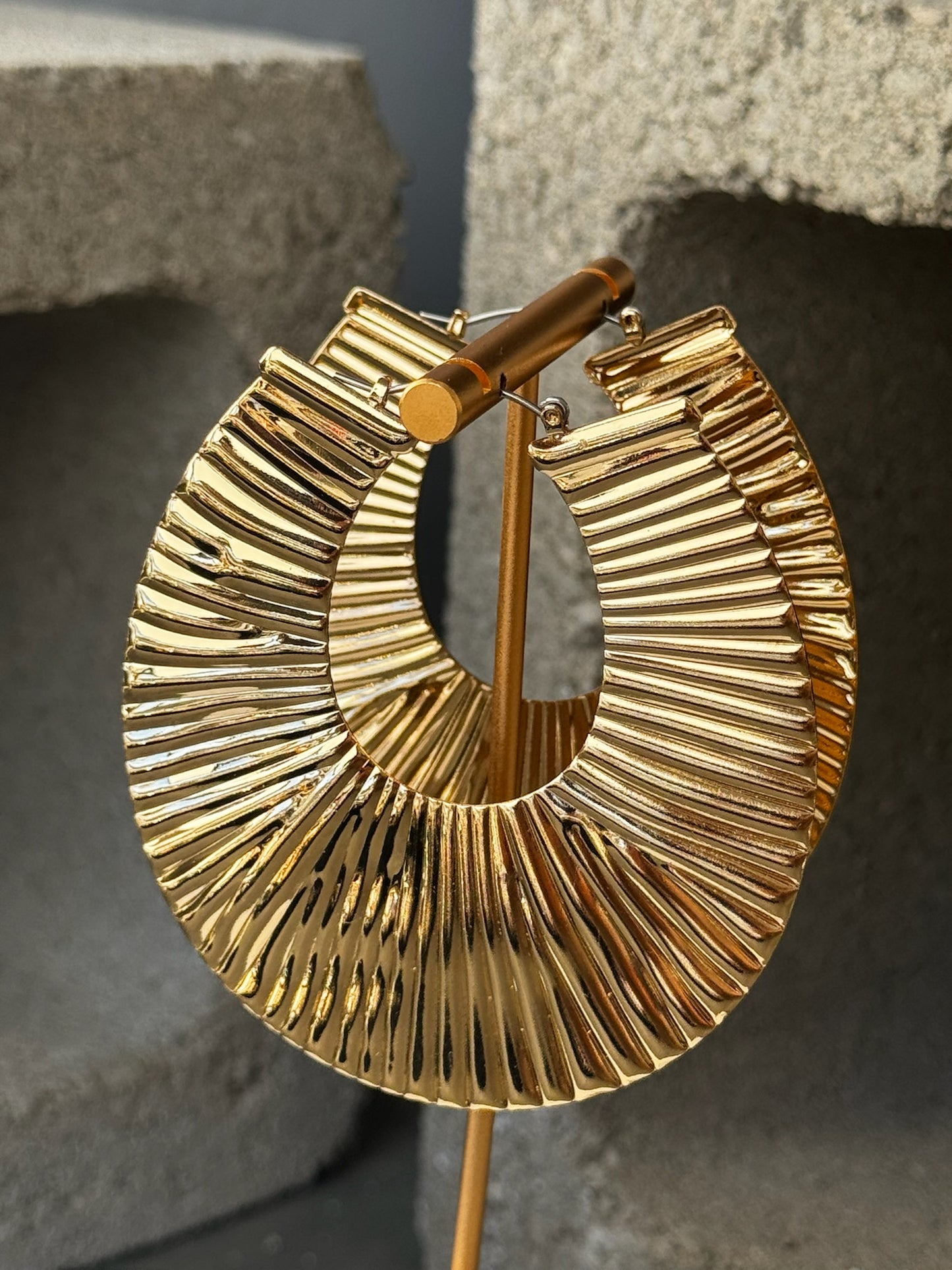 Resort Mode Oversized Hoop Earrings