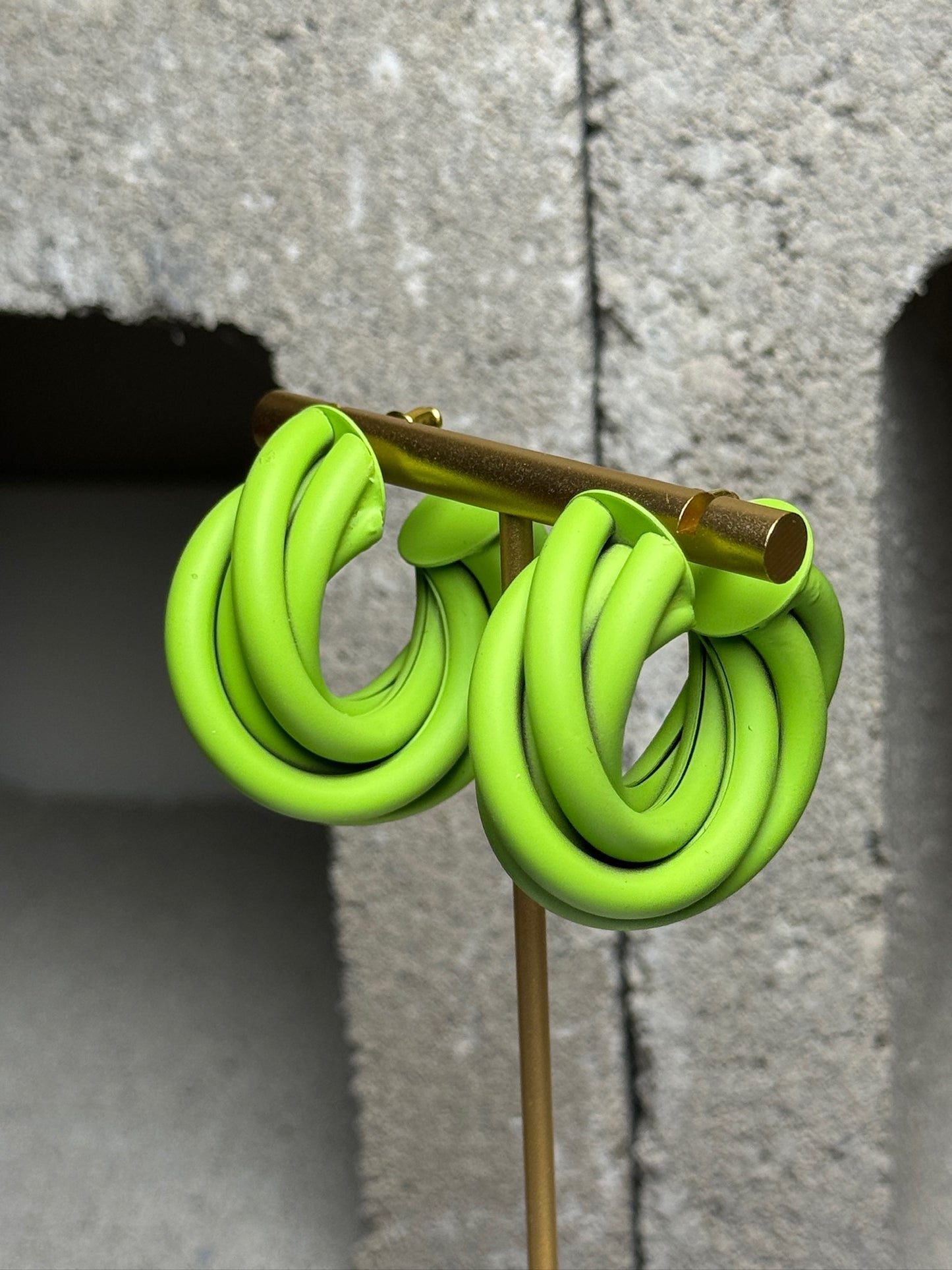 Zesty Swirl Hoop Earrings