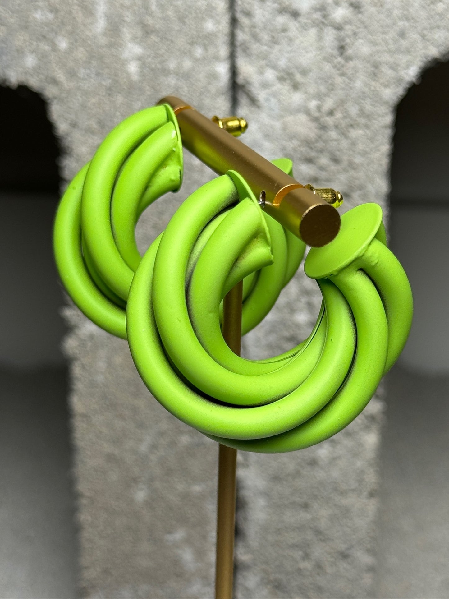 Zesty Swirl Hoop Earrings