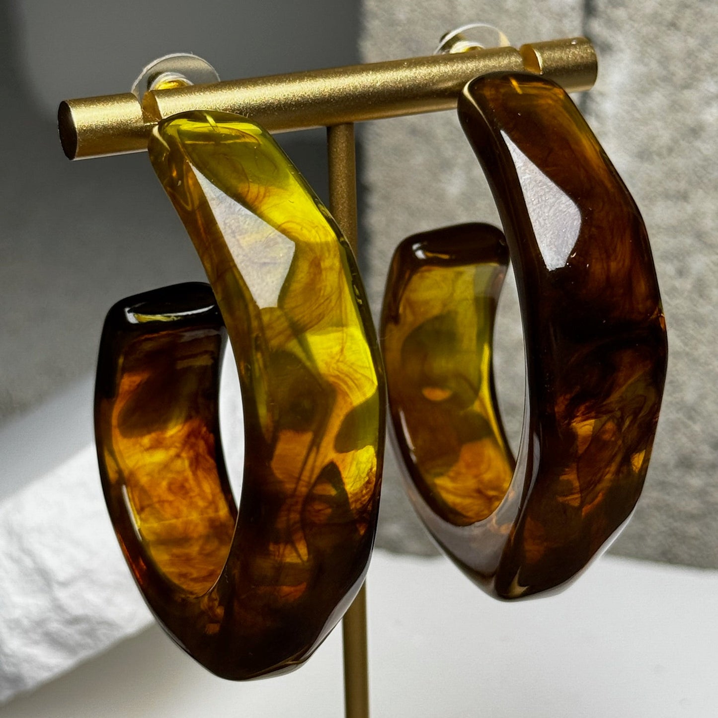 Cocoa Curve Hoop Earrings