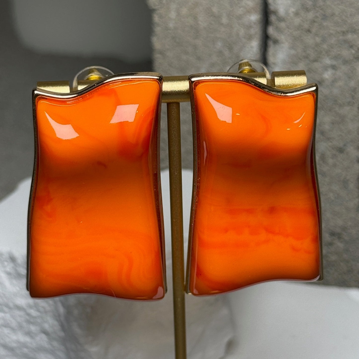 Flash Wave Stud Earrings