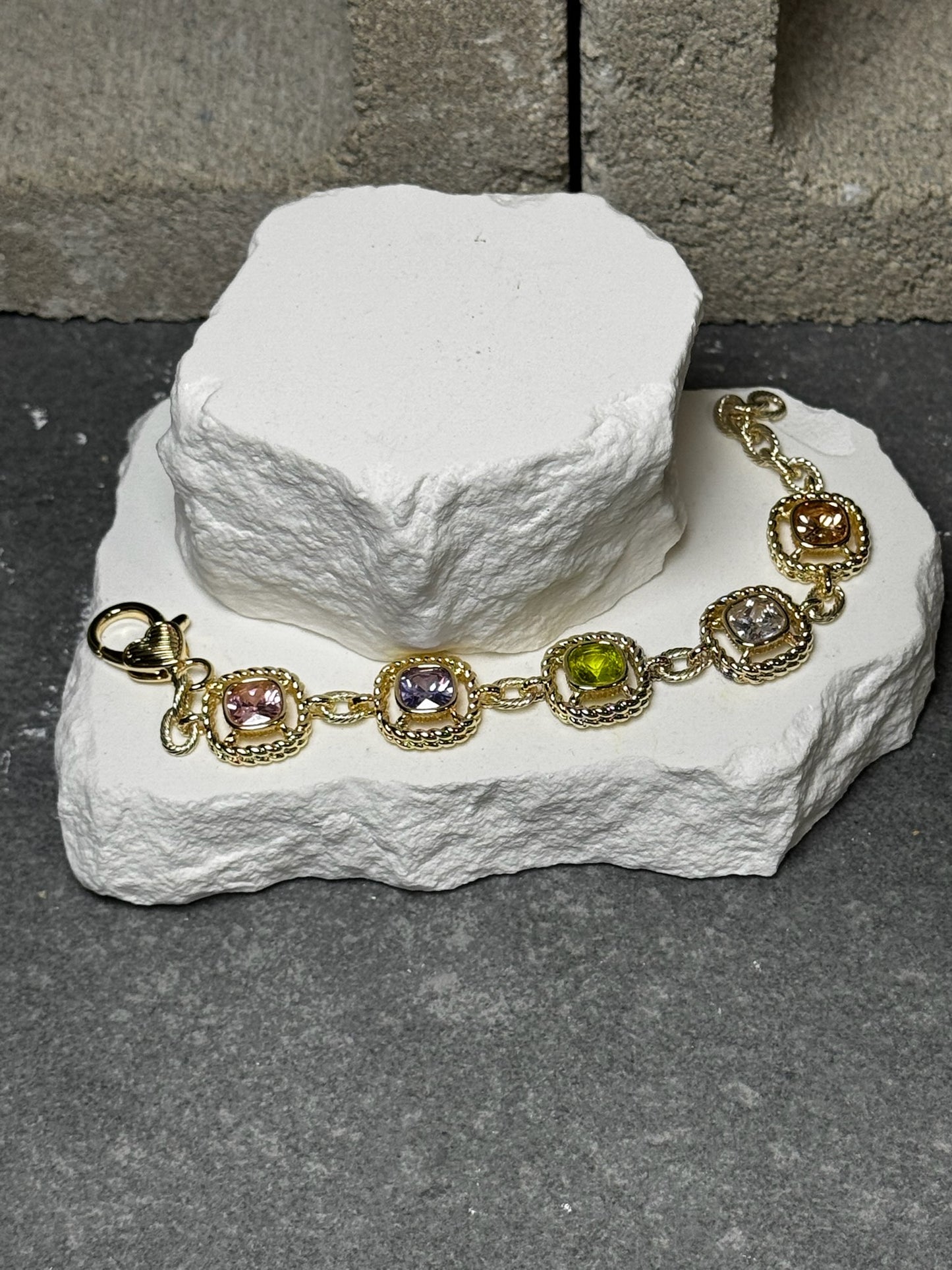 Color Me Cute Gem Bracelet 7"