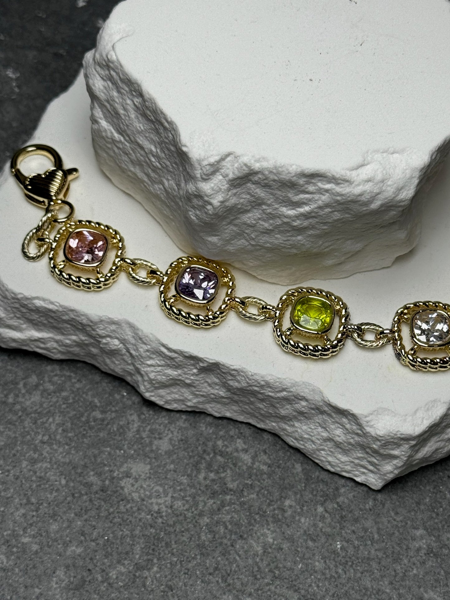 Color Me Cute Gem Bracelet 7"
