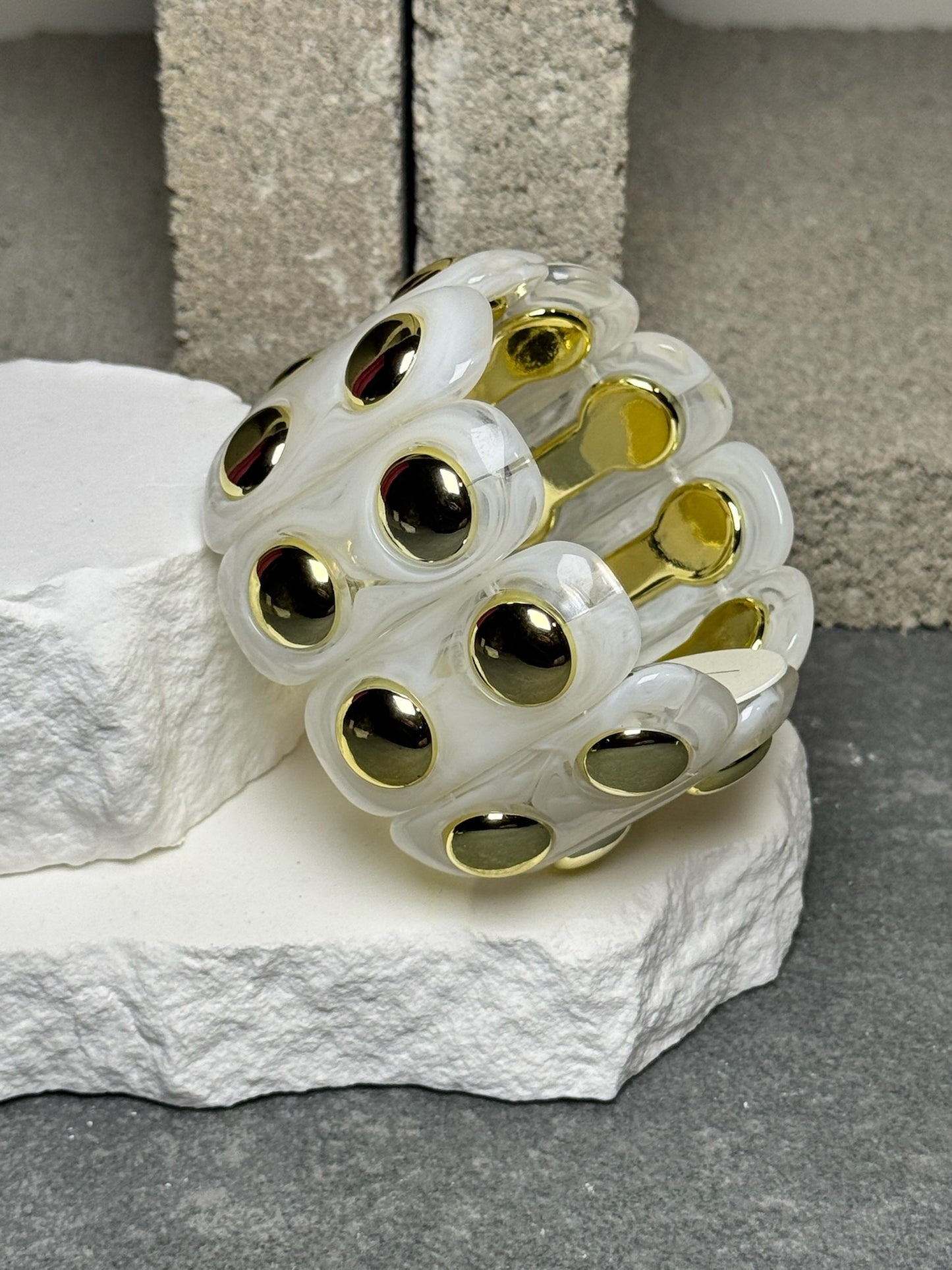 Down To Earth Expandable Bracelet Up To 9"