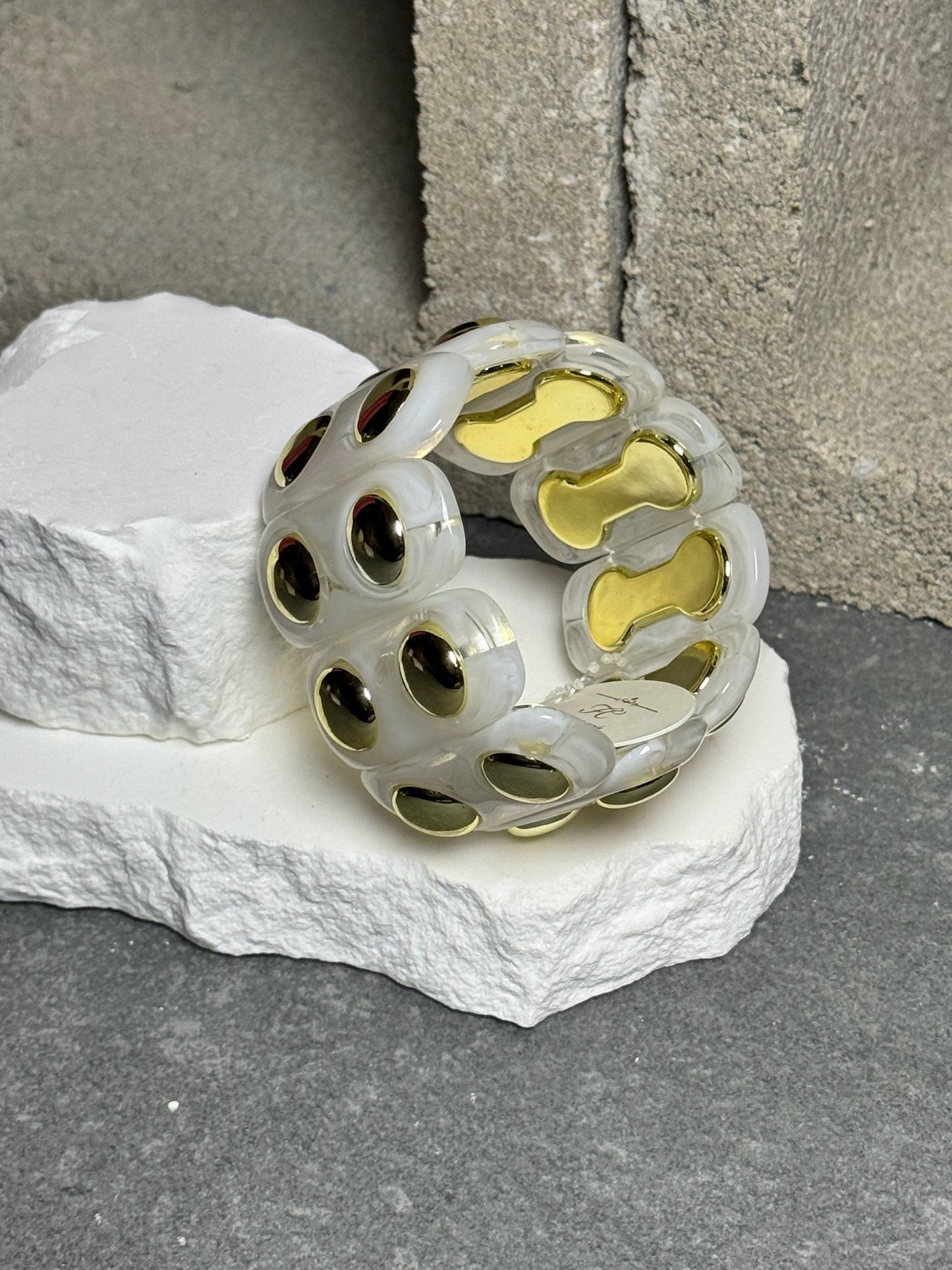 Down To Earth Expandable Bracelet Up To 9"