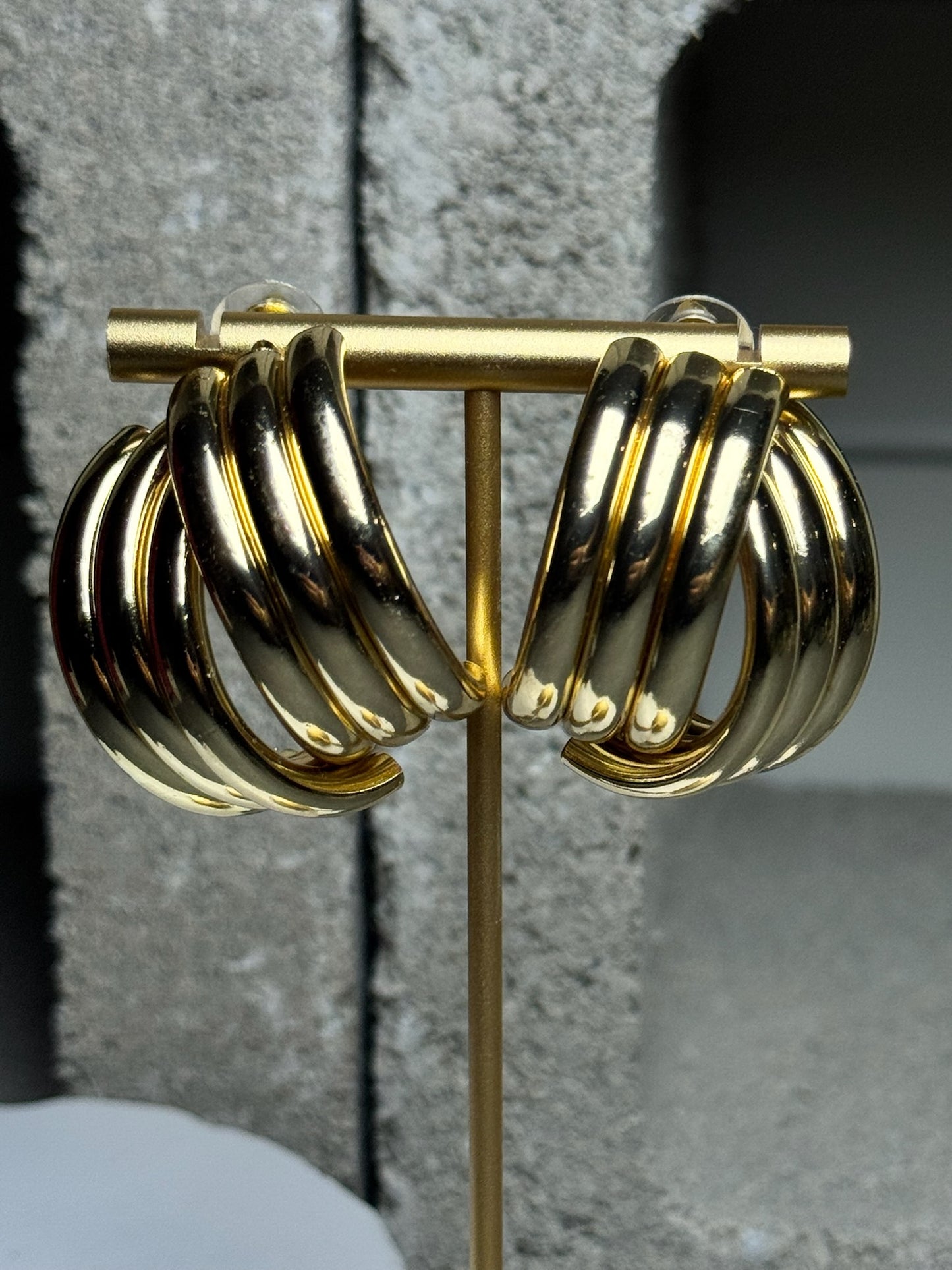 Curve You Stud Earrings