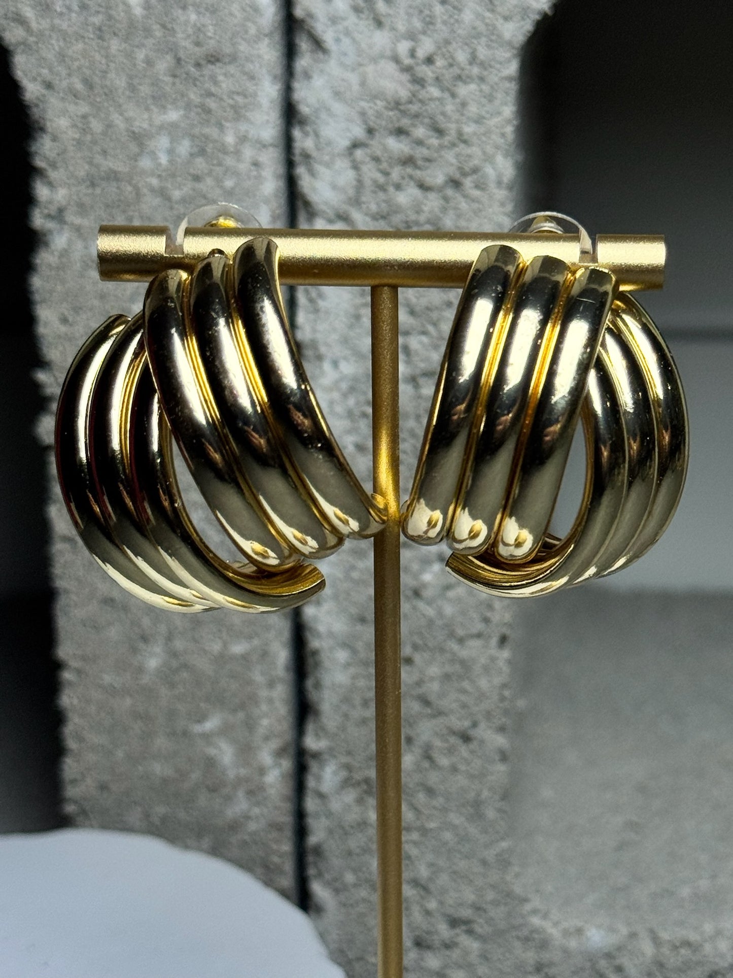 Curve You Stud Earrings