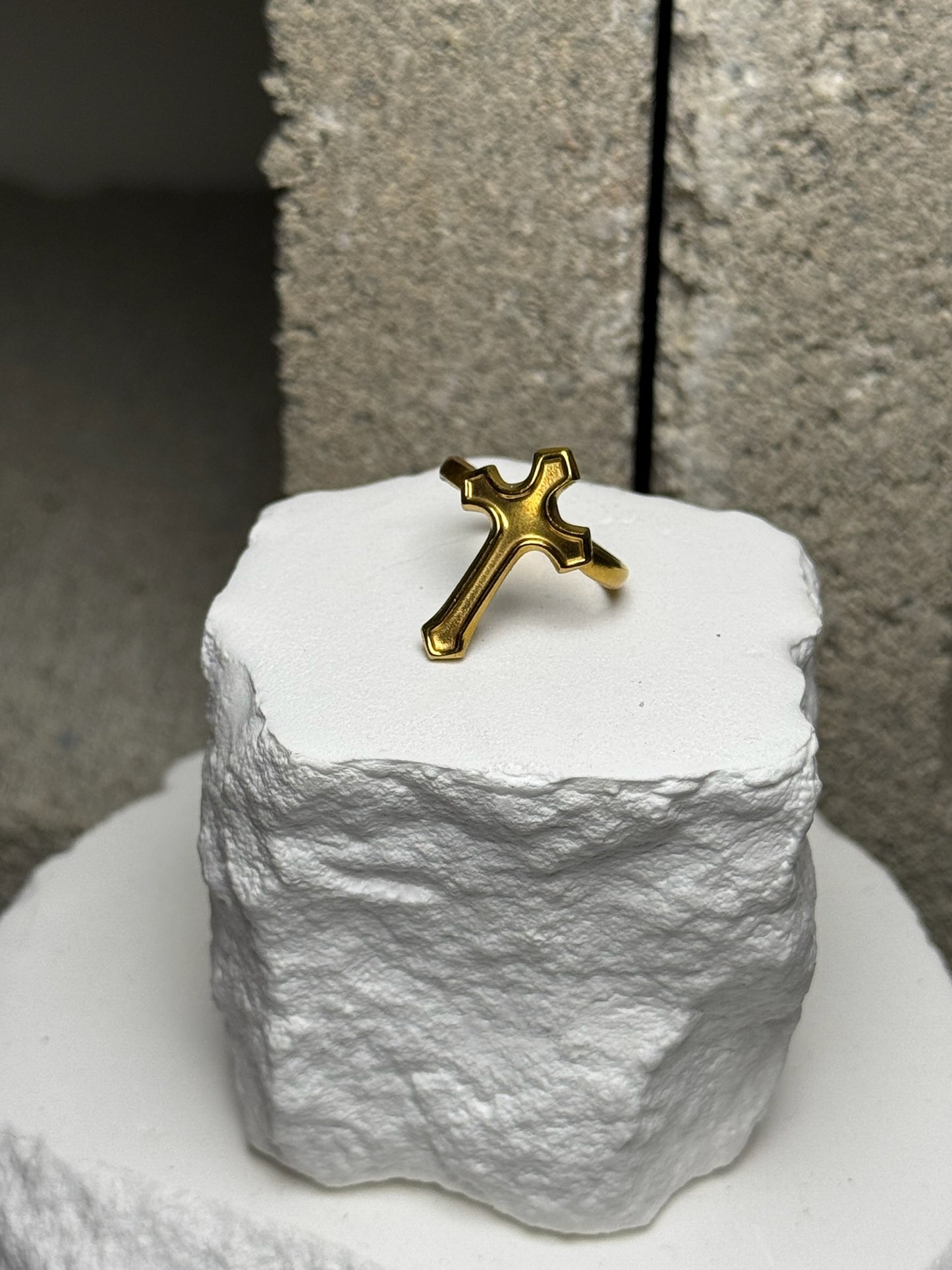 Covered & Cute Ring Expandable Size 7