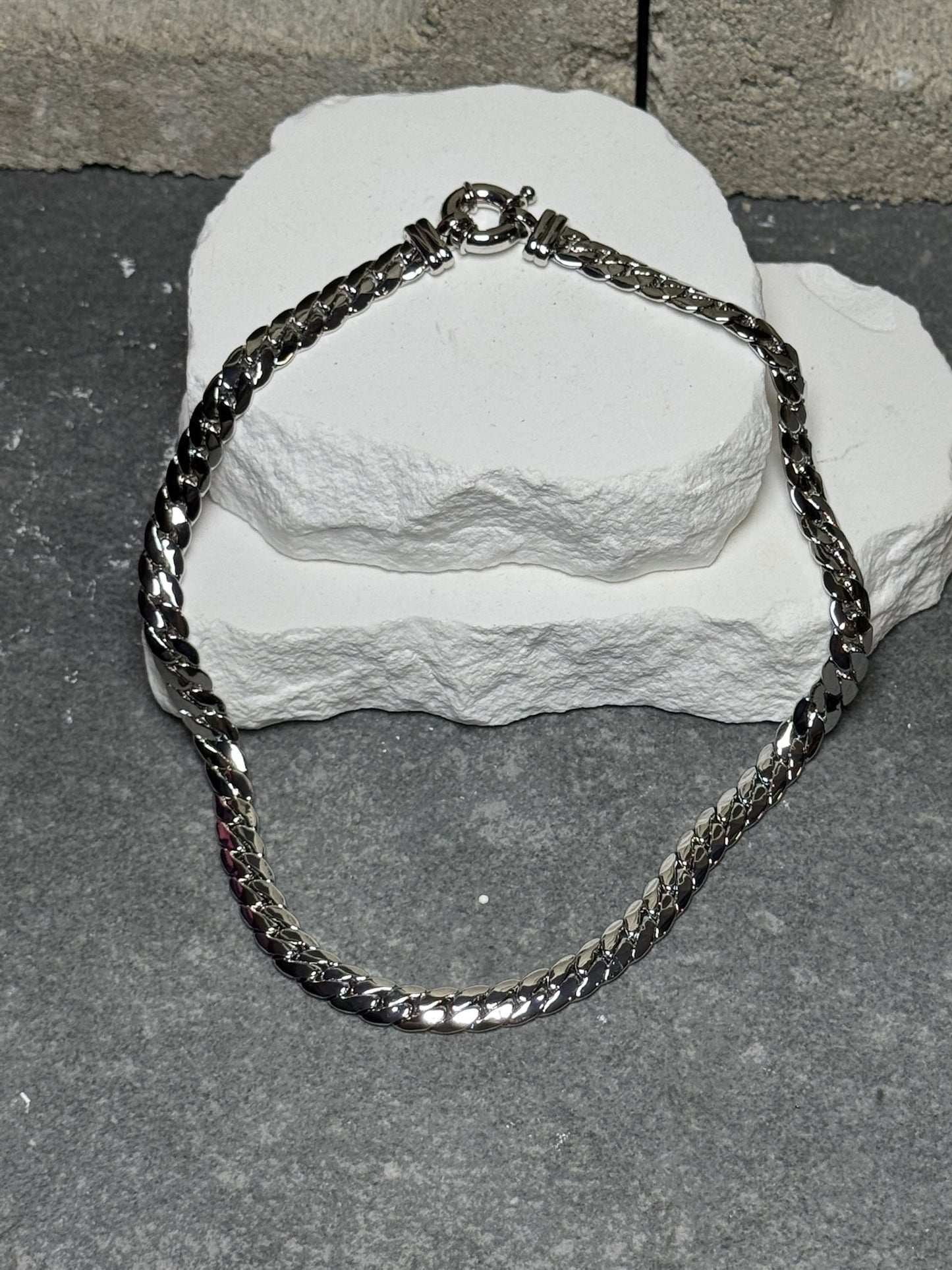 Sleek Link Necklace 15"