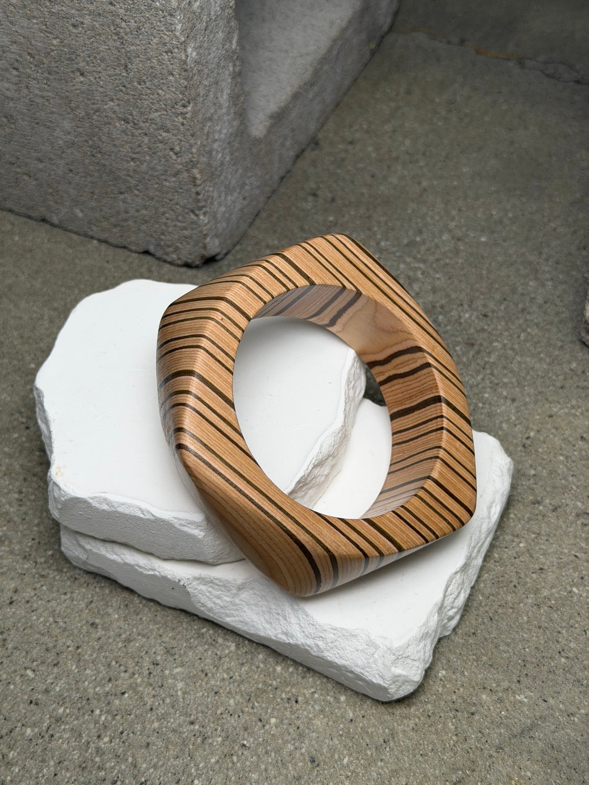 The Mohogany Bangle 8 Inches