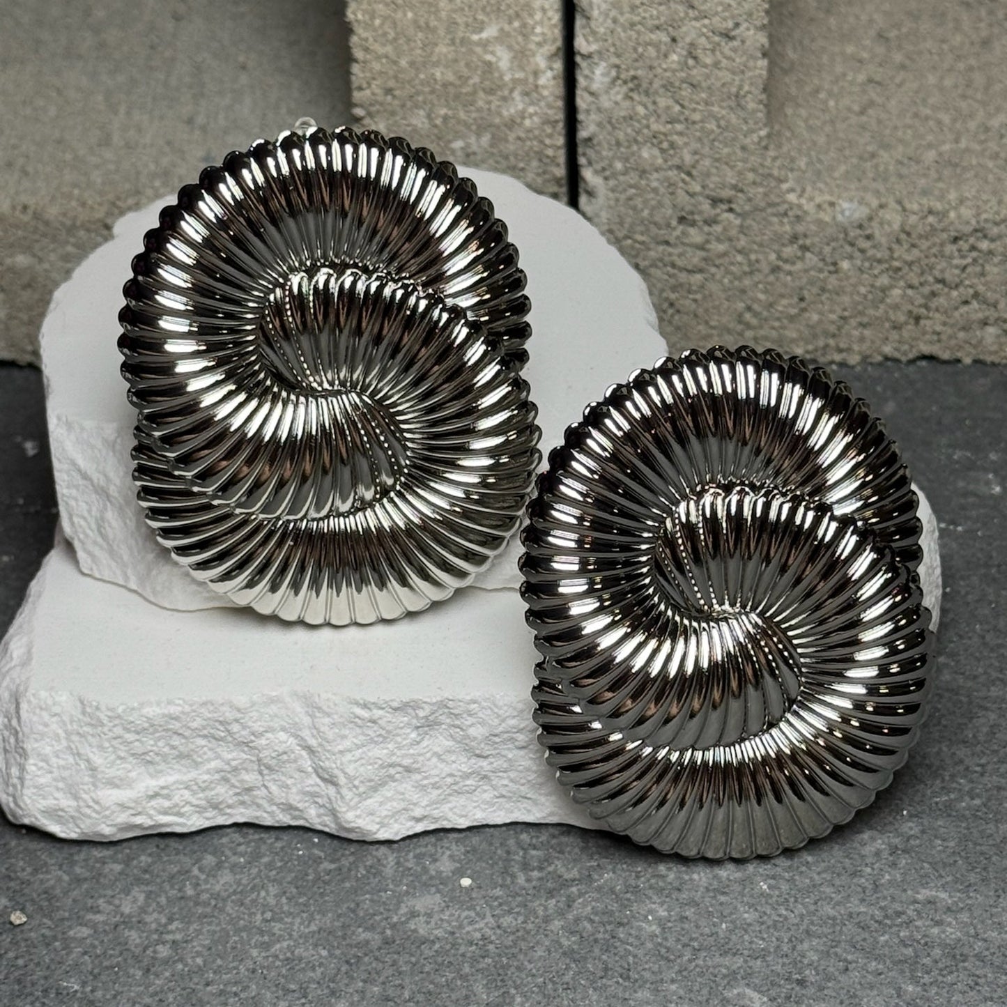 Go Together Spiral Ribbed Earrings